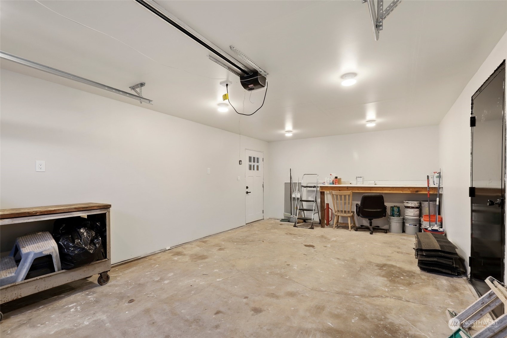 4206 N Winnifred Street