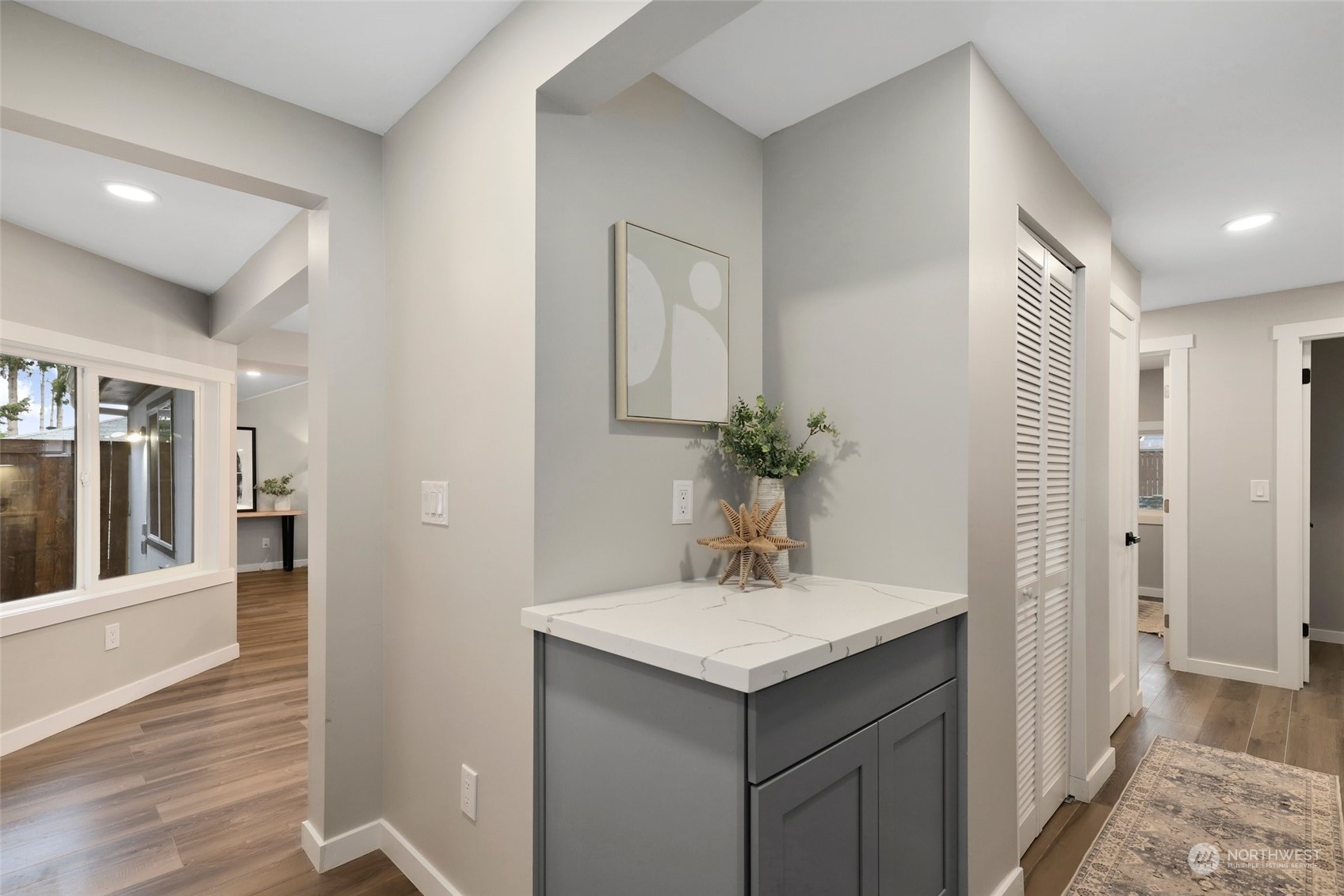 4206 N Winnifred Street