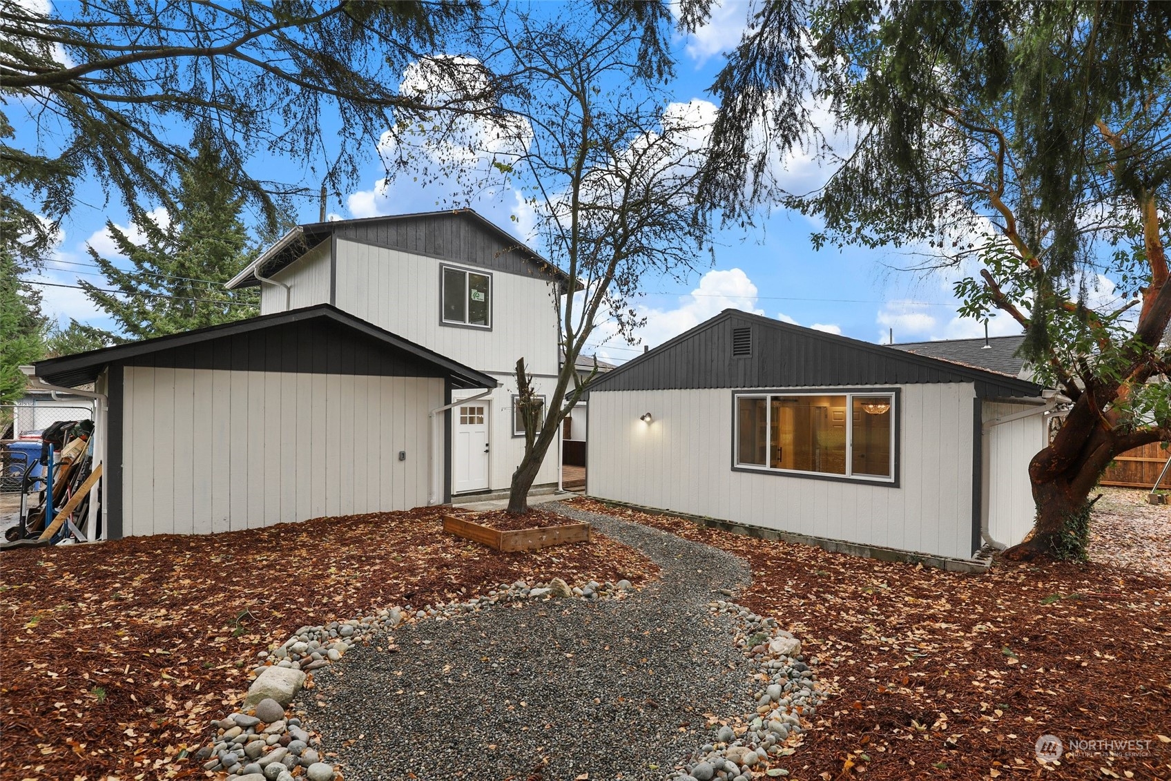 4206 N Winnifred Street