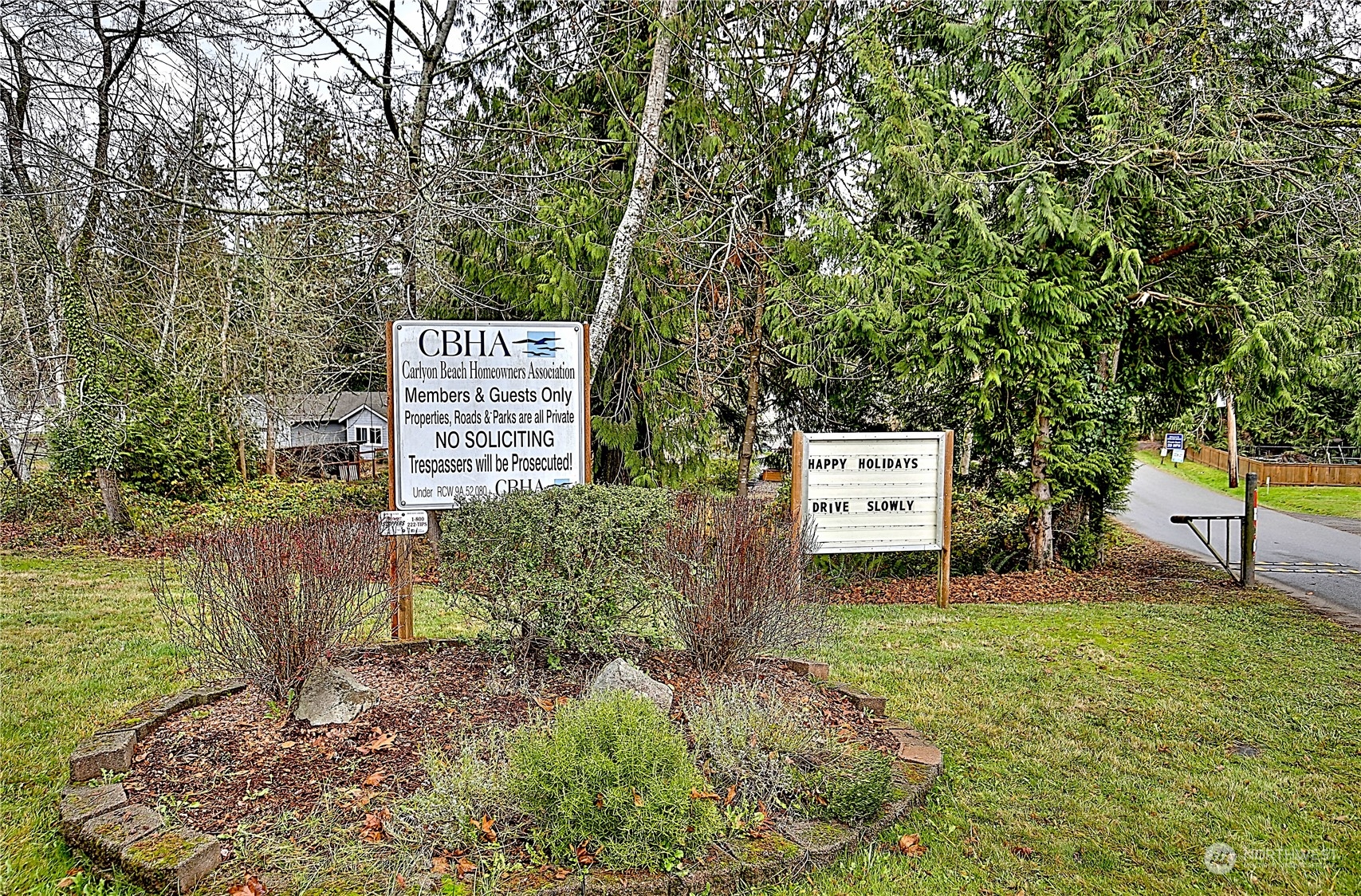 9716 Overlook Drive NW