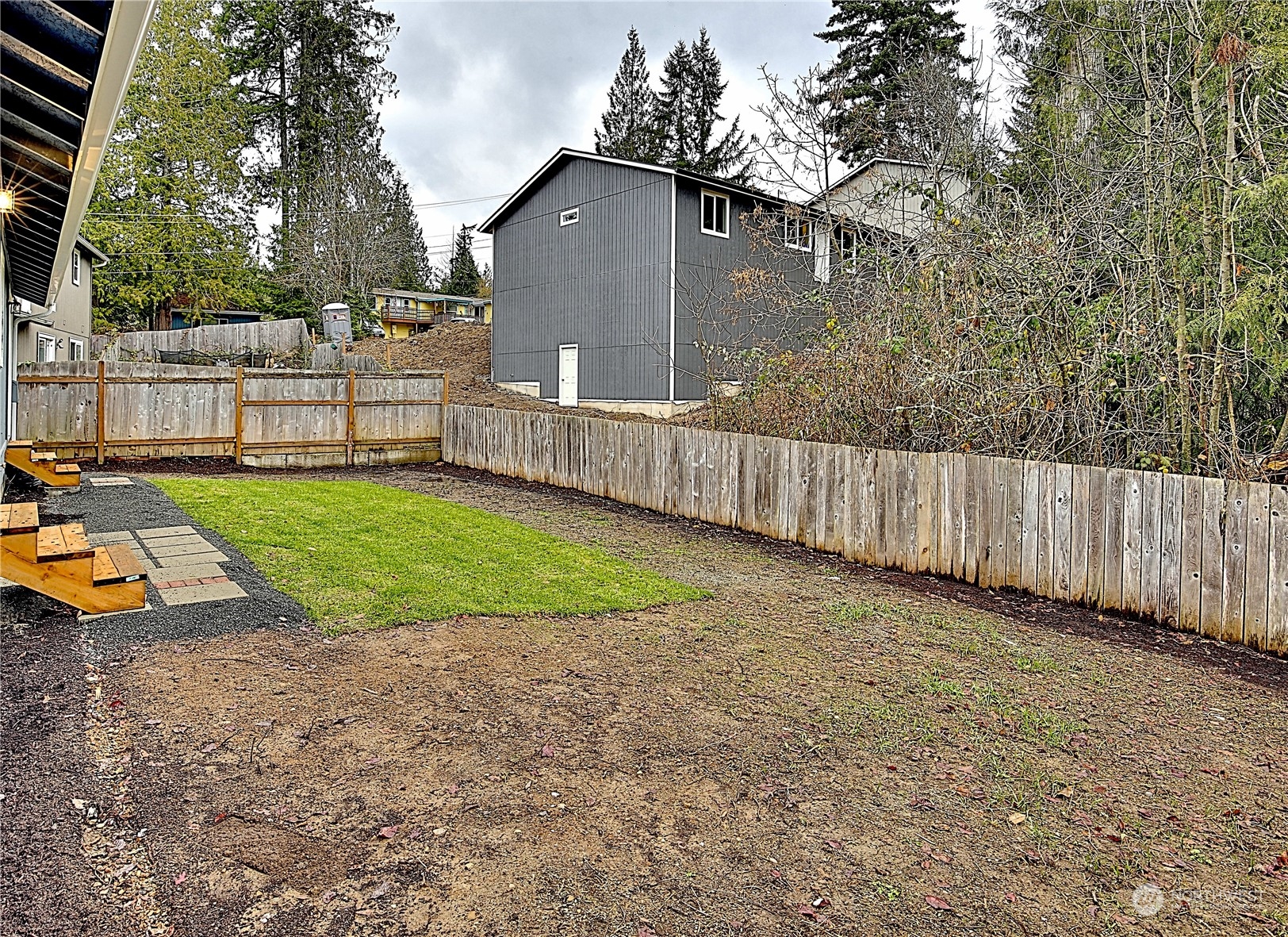 9716 Overlook Drive NW