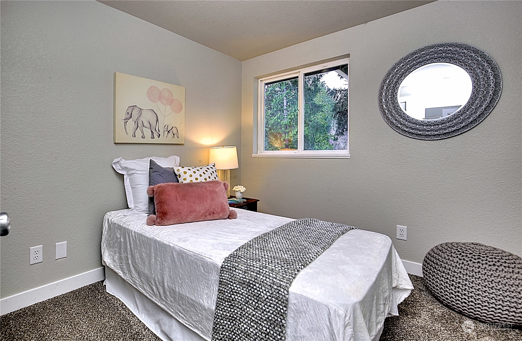 9716 Overlook Drive NW