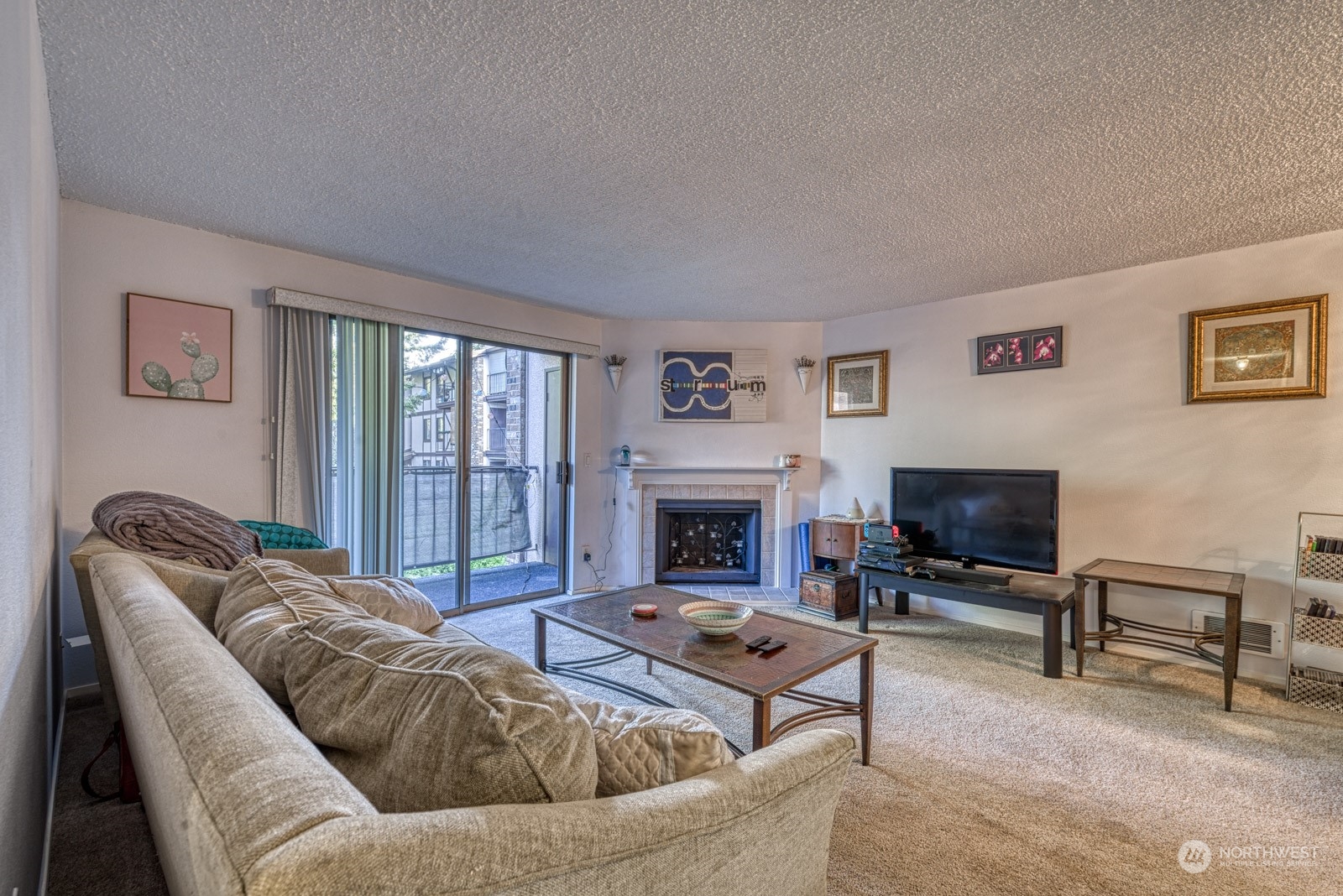 4601 Grandview Drive W #R212