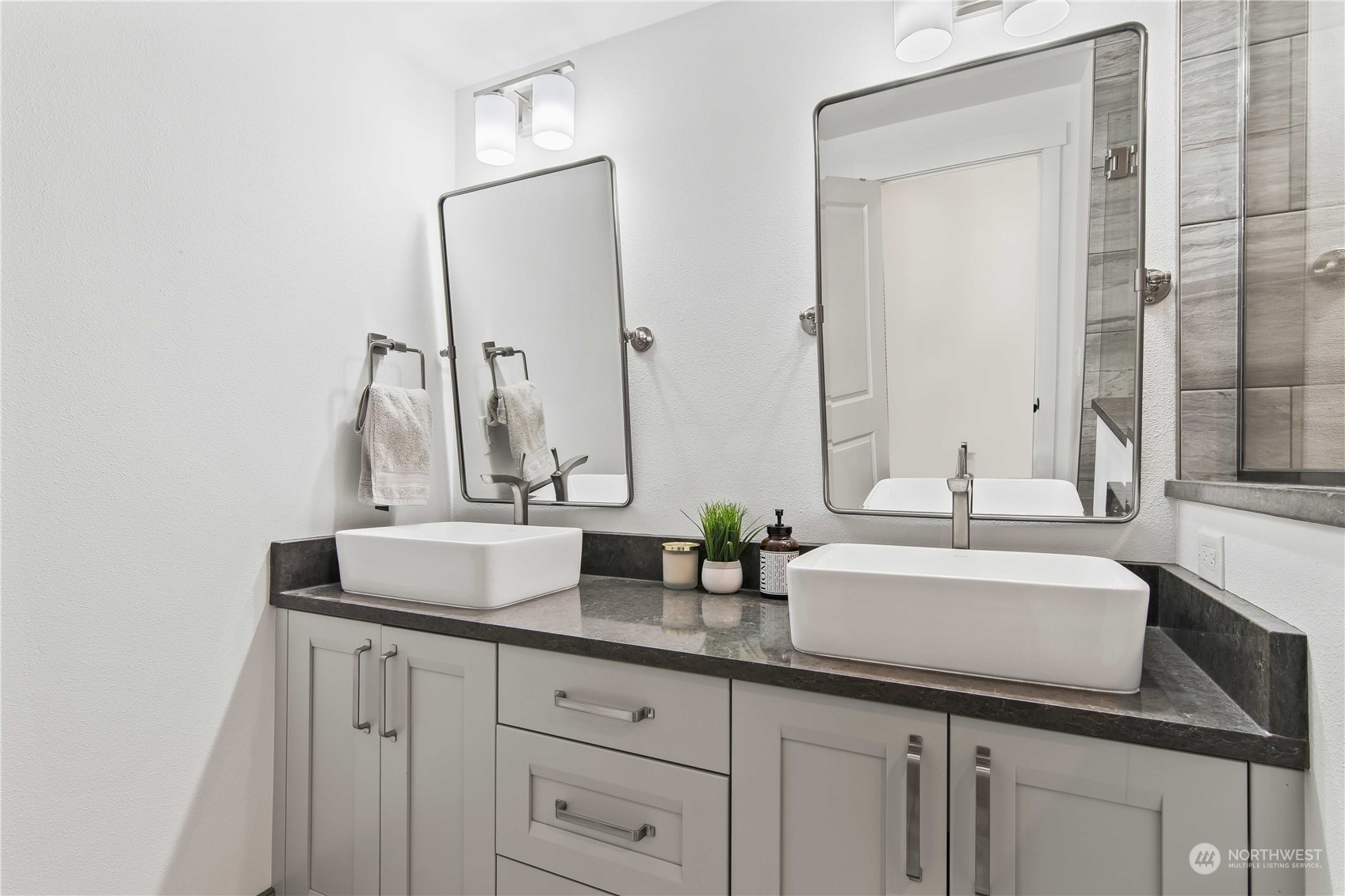 7310 Holmes Island Road SE