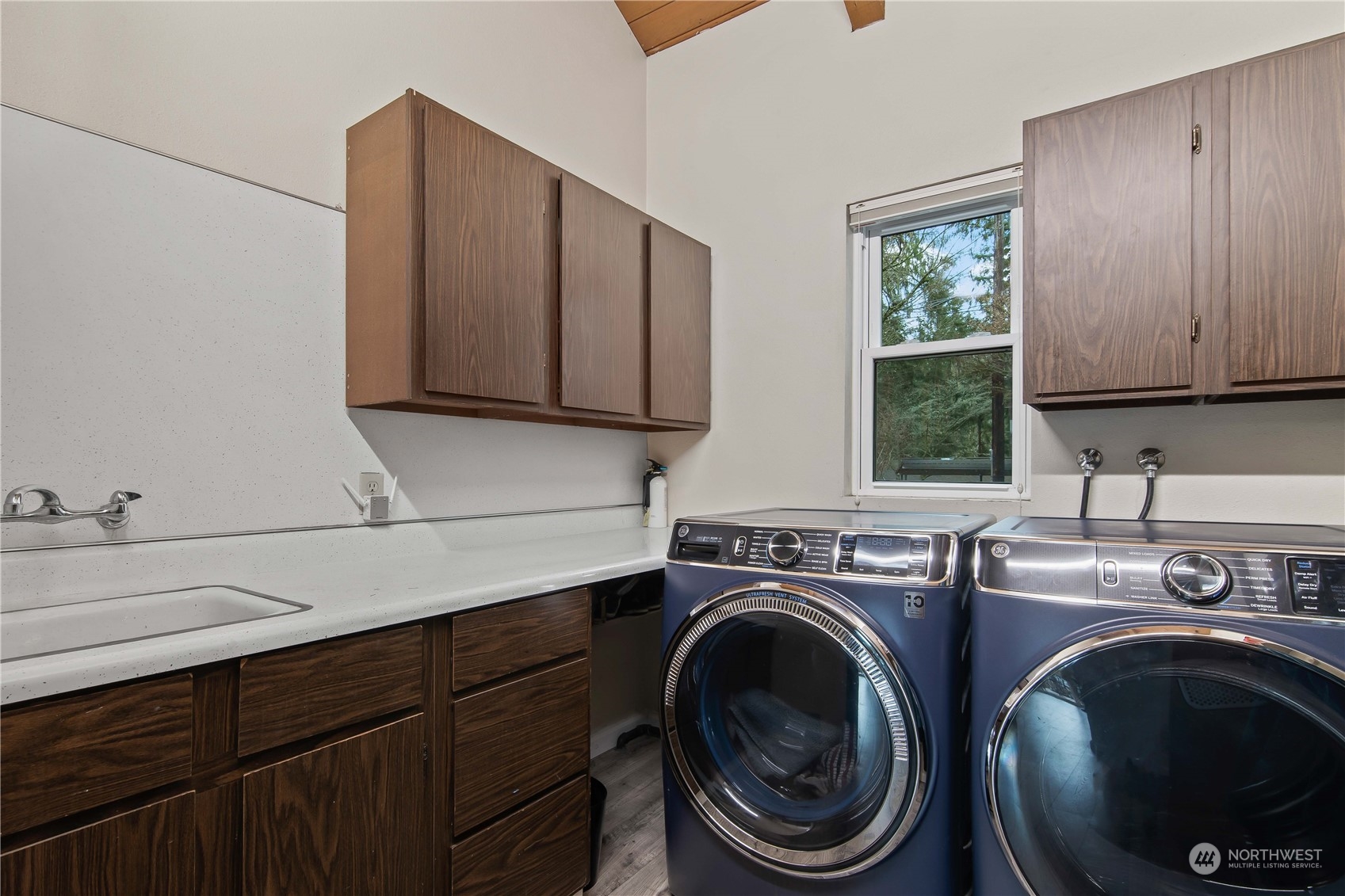 7310 Holmes Island Road SE