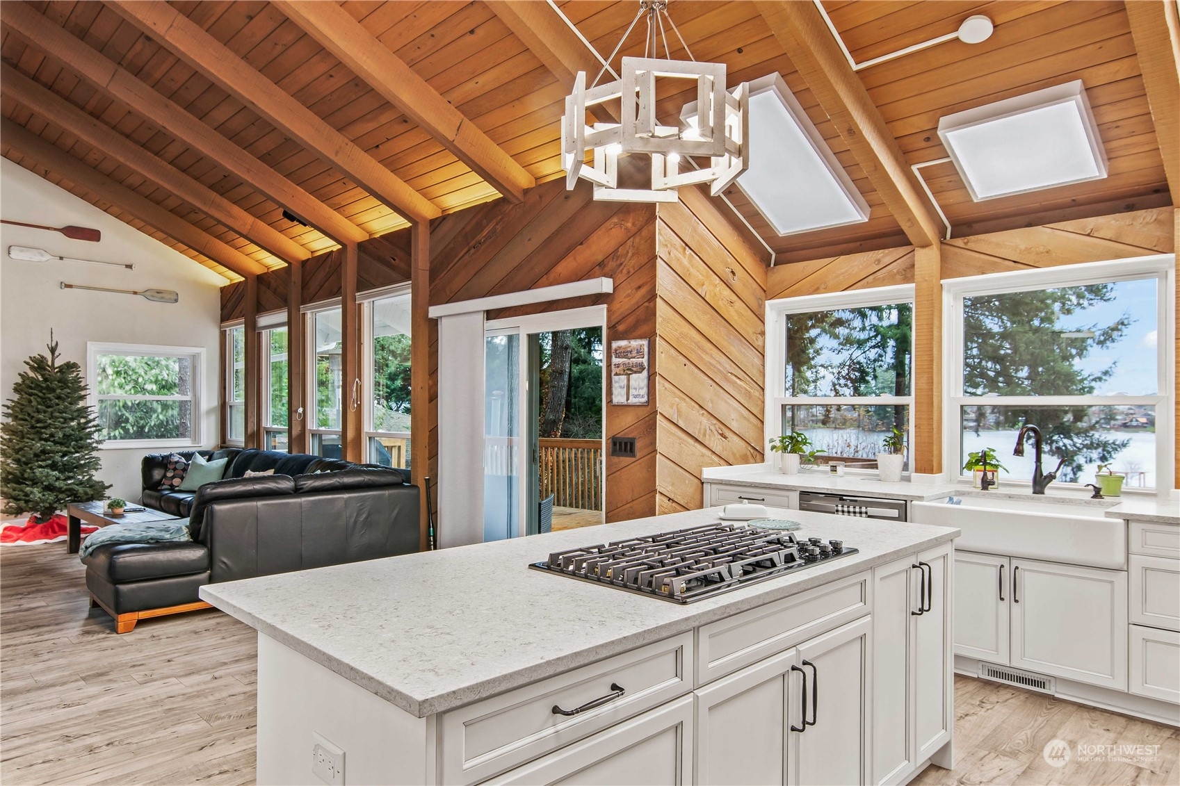 7310 Holmes Island Road SE