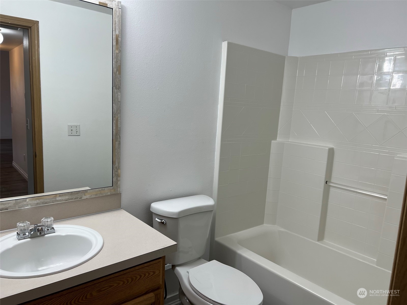 9007 S Sheridan Avenue