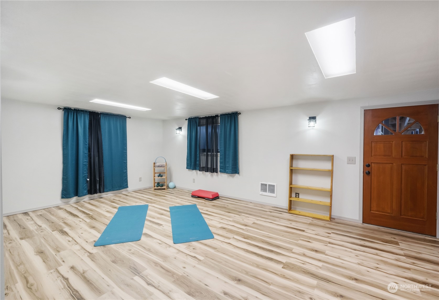 6509 185th Avenue E, -8832