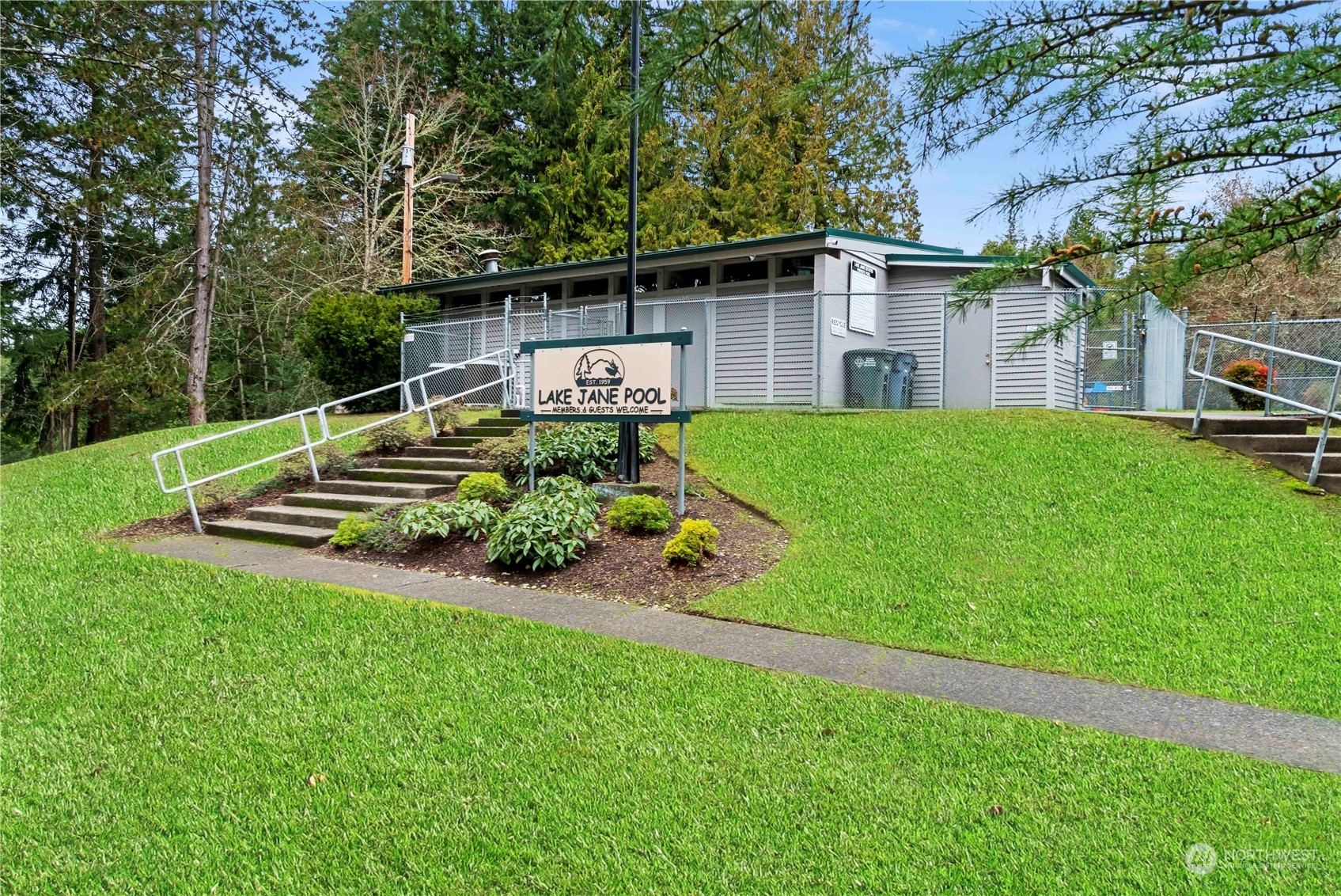 6509 185th Avenue E, -8832