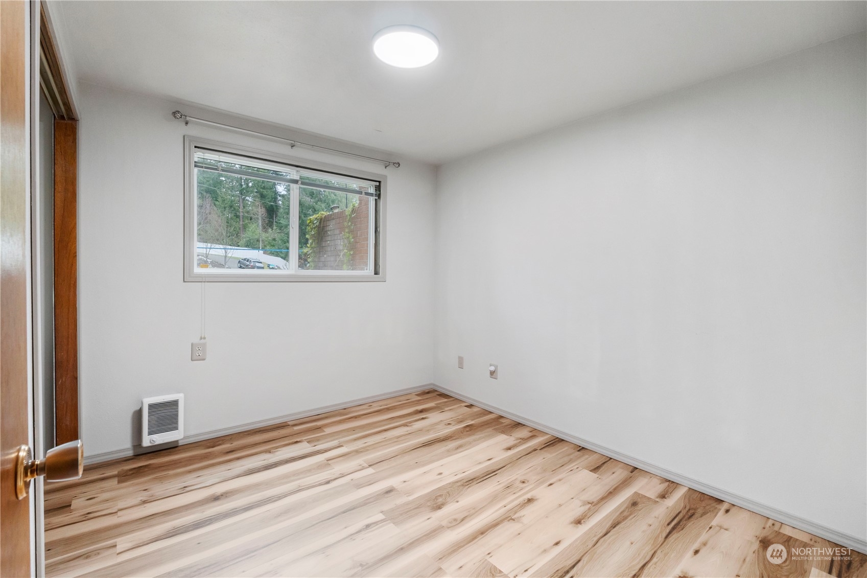 6509 185th Avenue E, -8832