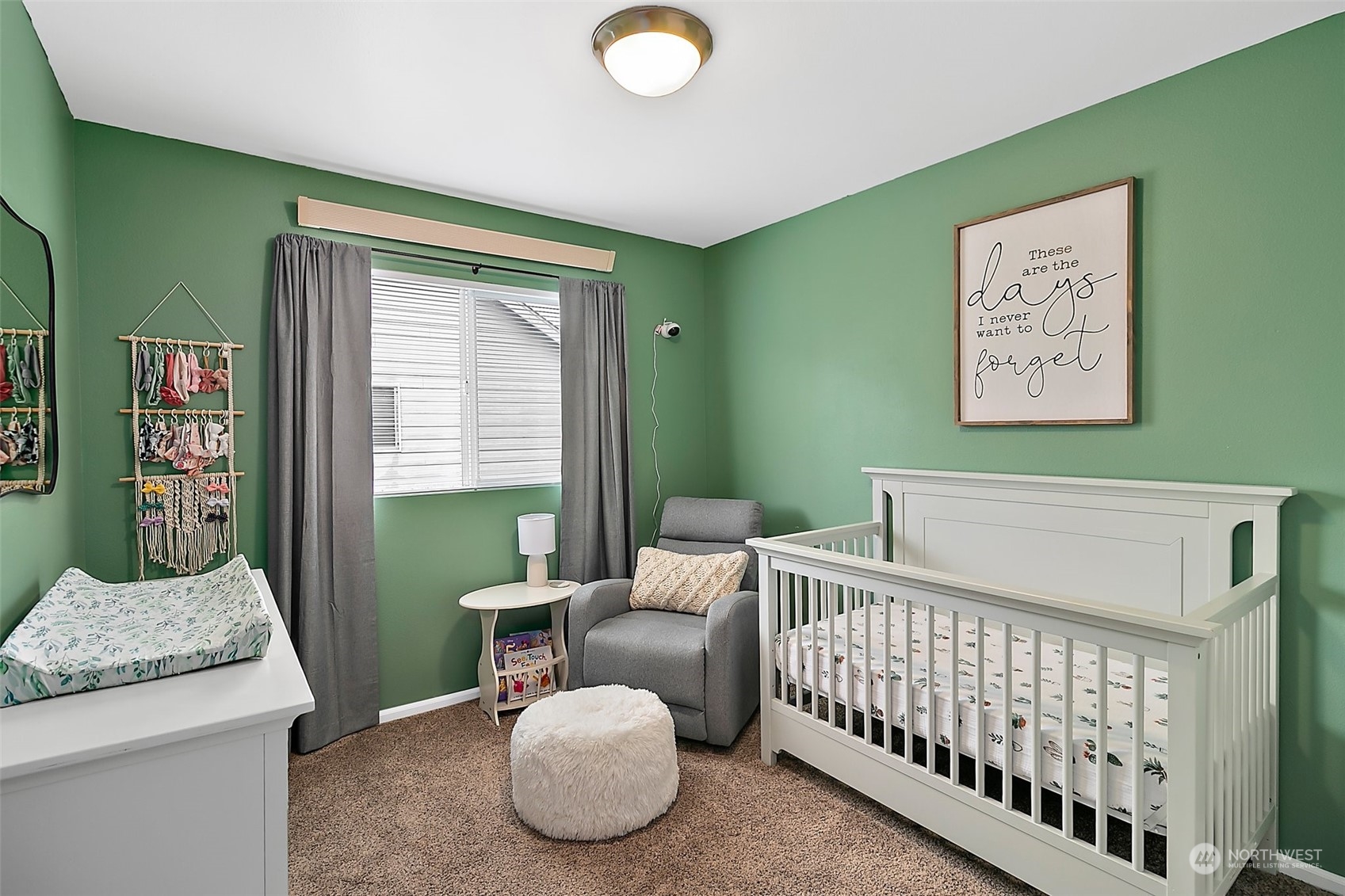 3533 Surrey Drive NE