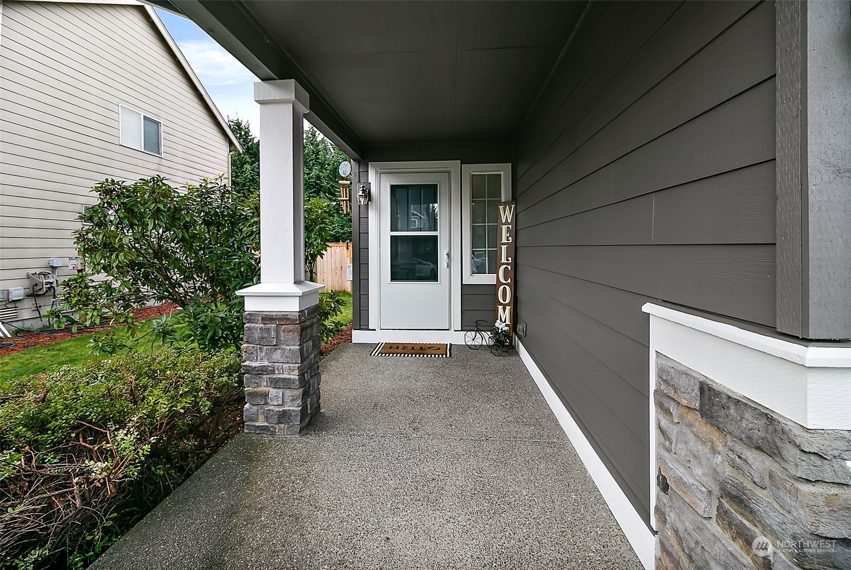 3533 Surrey Drive NE