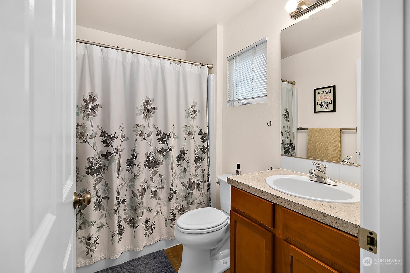 3533 Surrey Drive NE