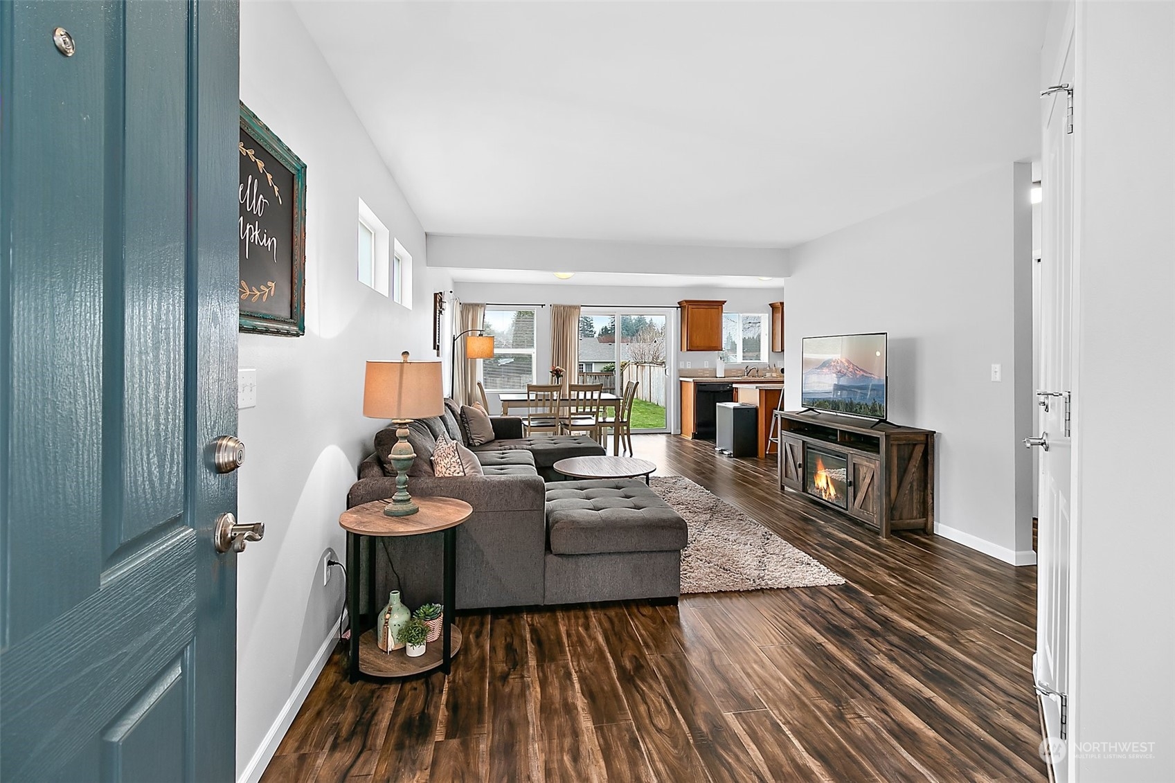 3533 Surrey Drive NE