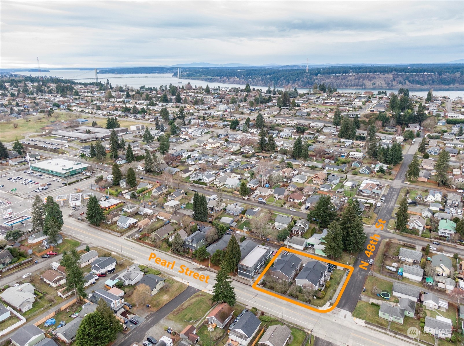 4660 N Pearl Street #5