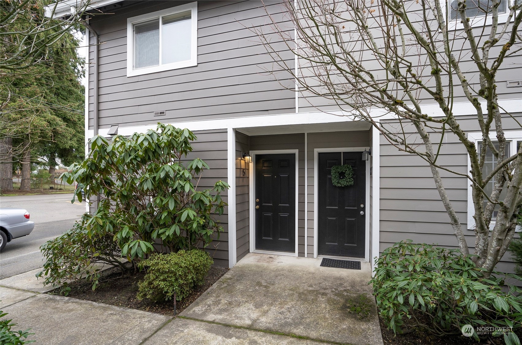 4660 N Pearl Street #5