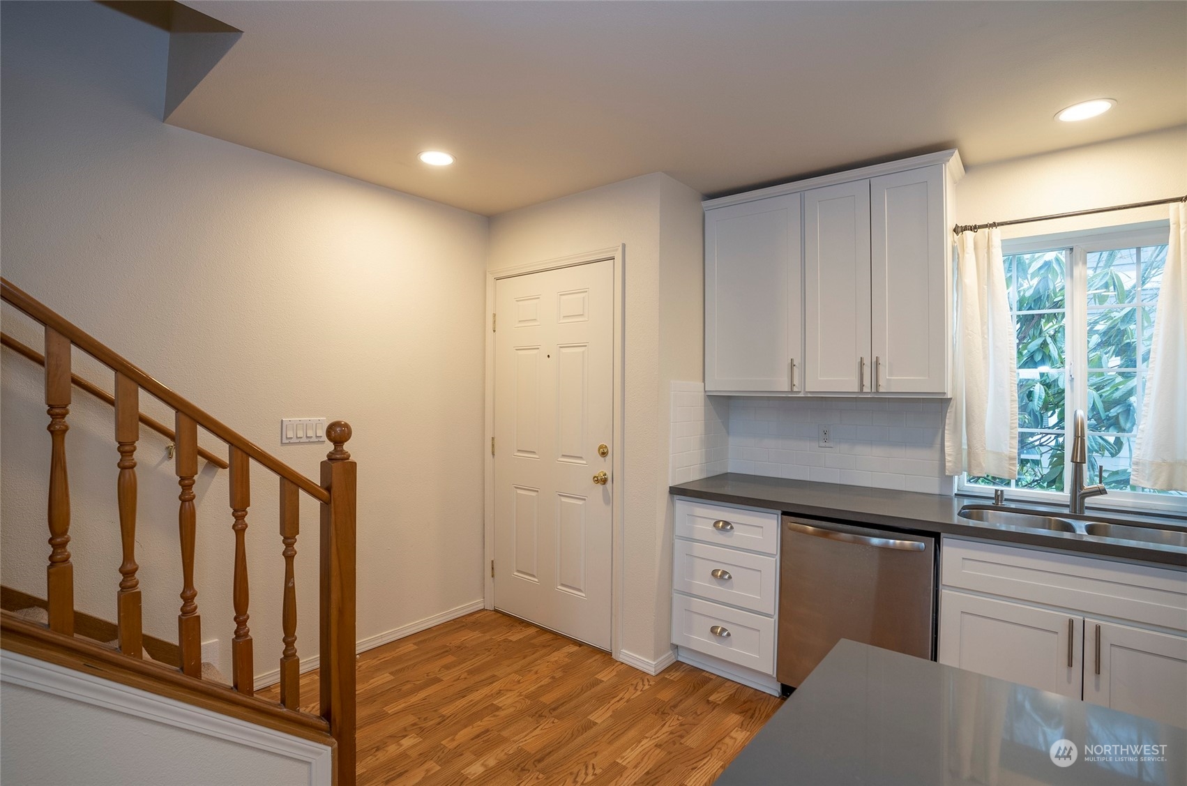 4660 N Pearl Street #5