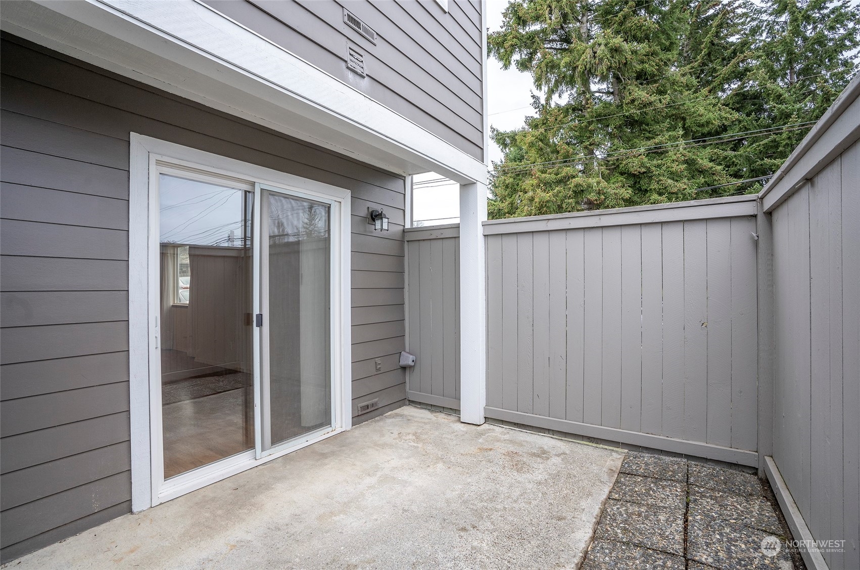 4660 N Pearl Street #5