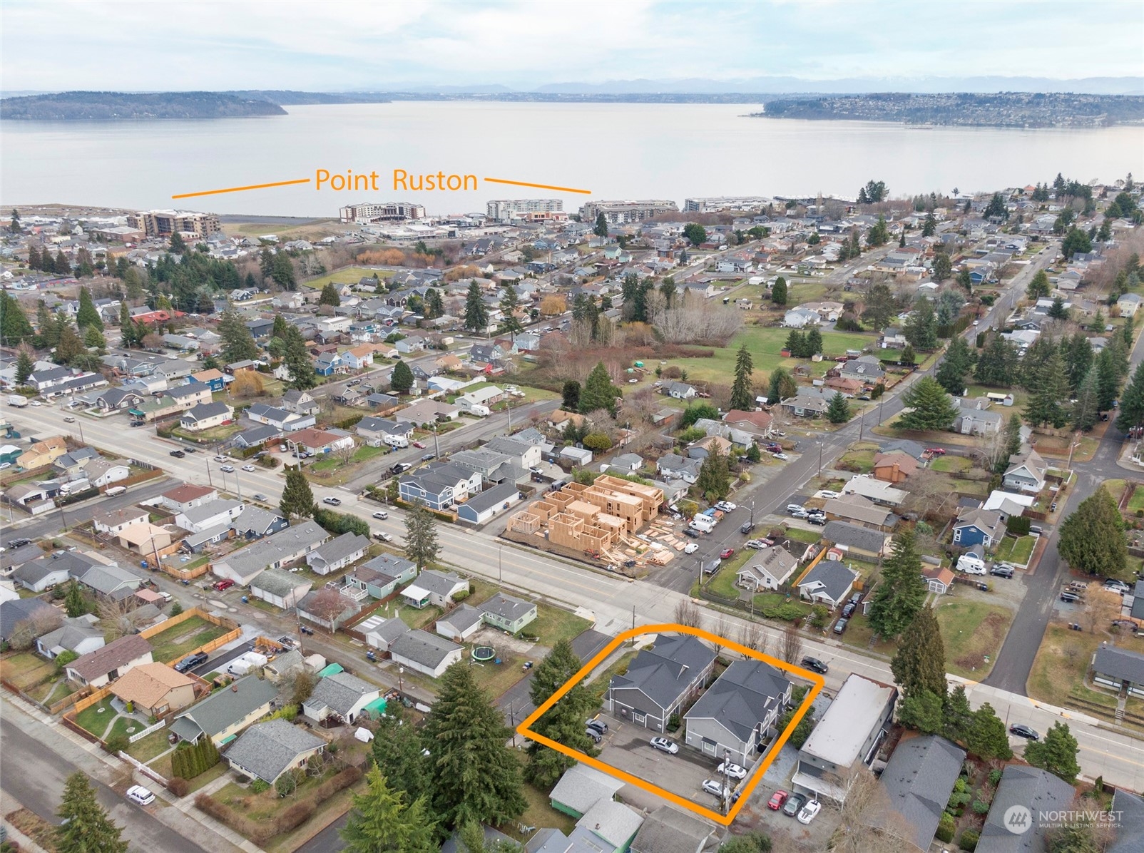 4660 N Pearl Street #5