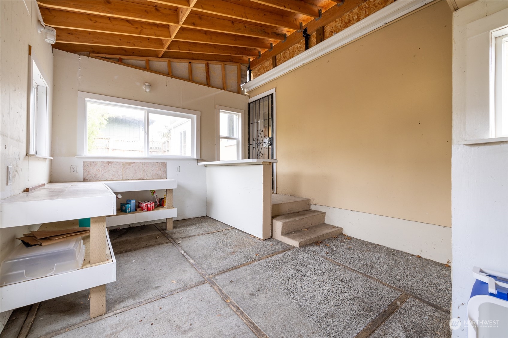 16 Oak Park Drive SW