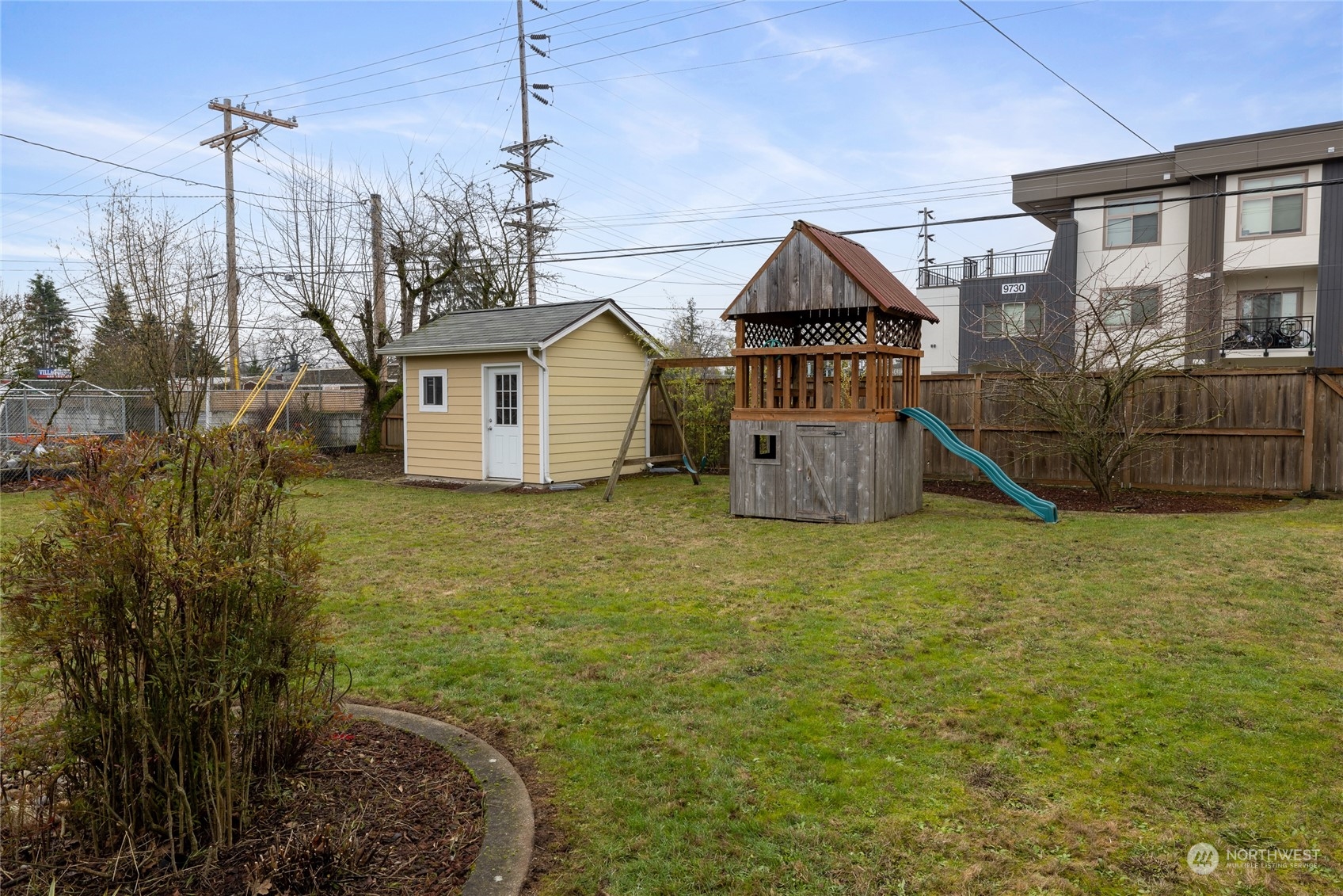 16 Oak Park Drive SW