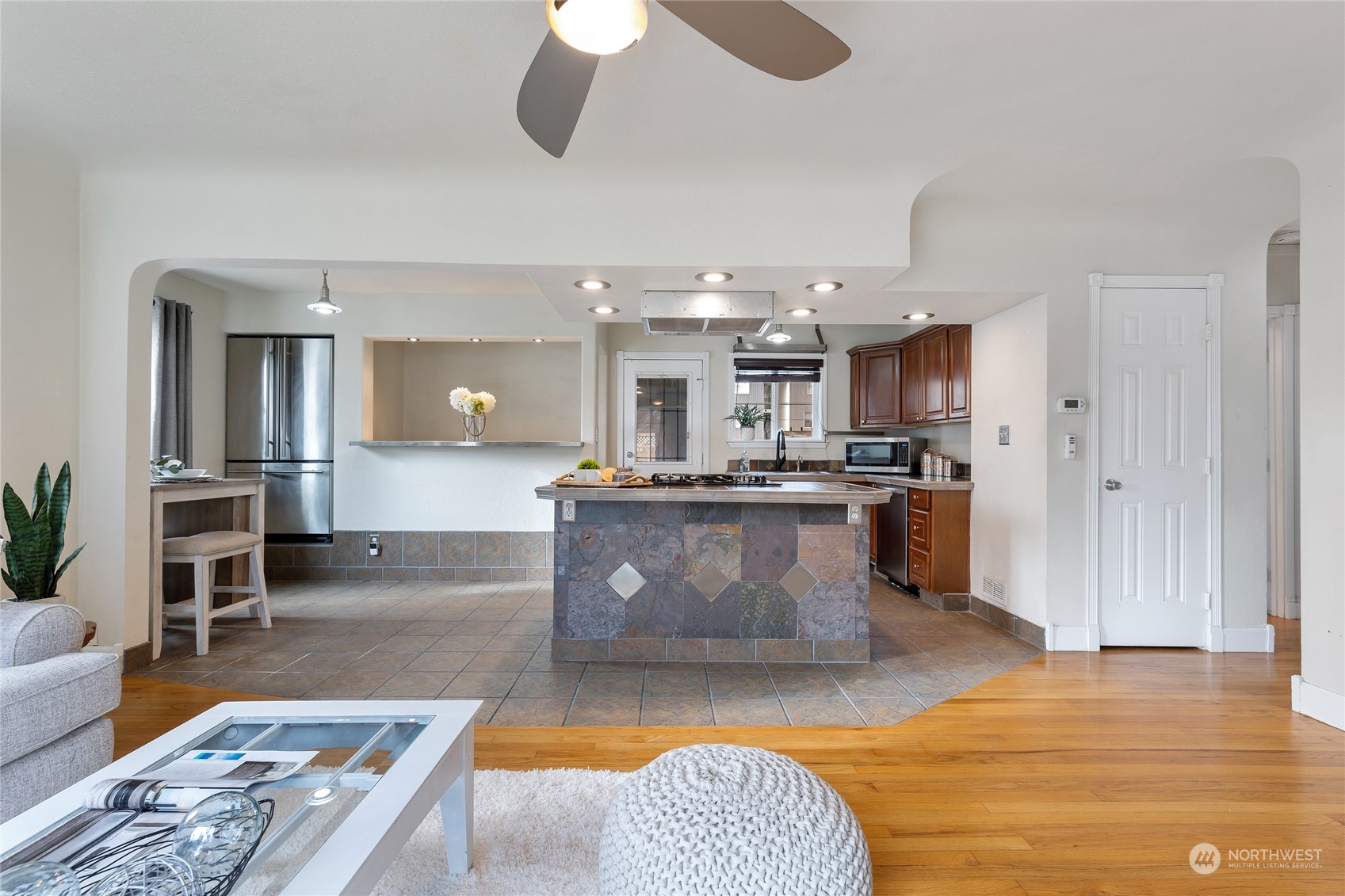 16 Oak Park Drive SW