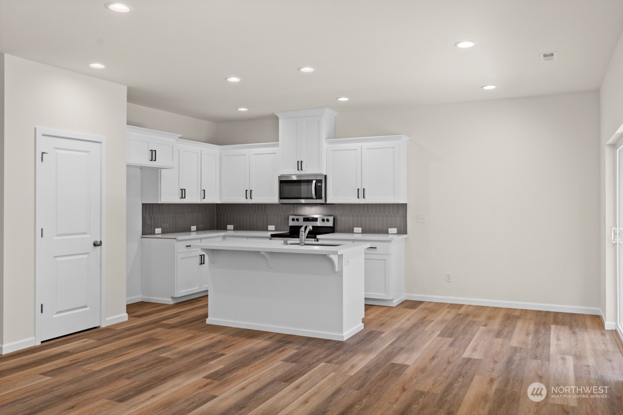 709 153rd Street Ct E