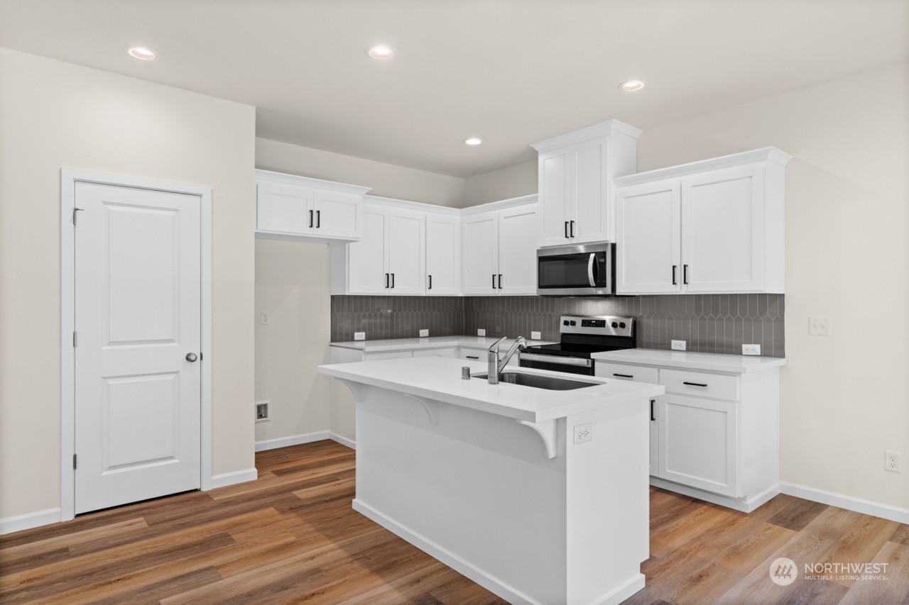 709 153rd Street Ct E