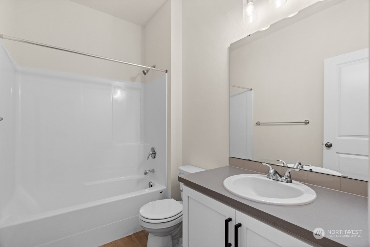 709 153rd Street Ct E