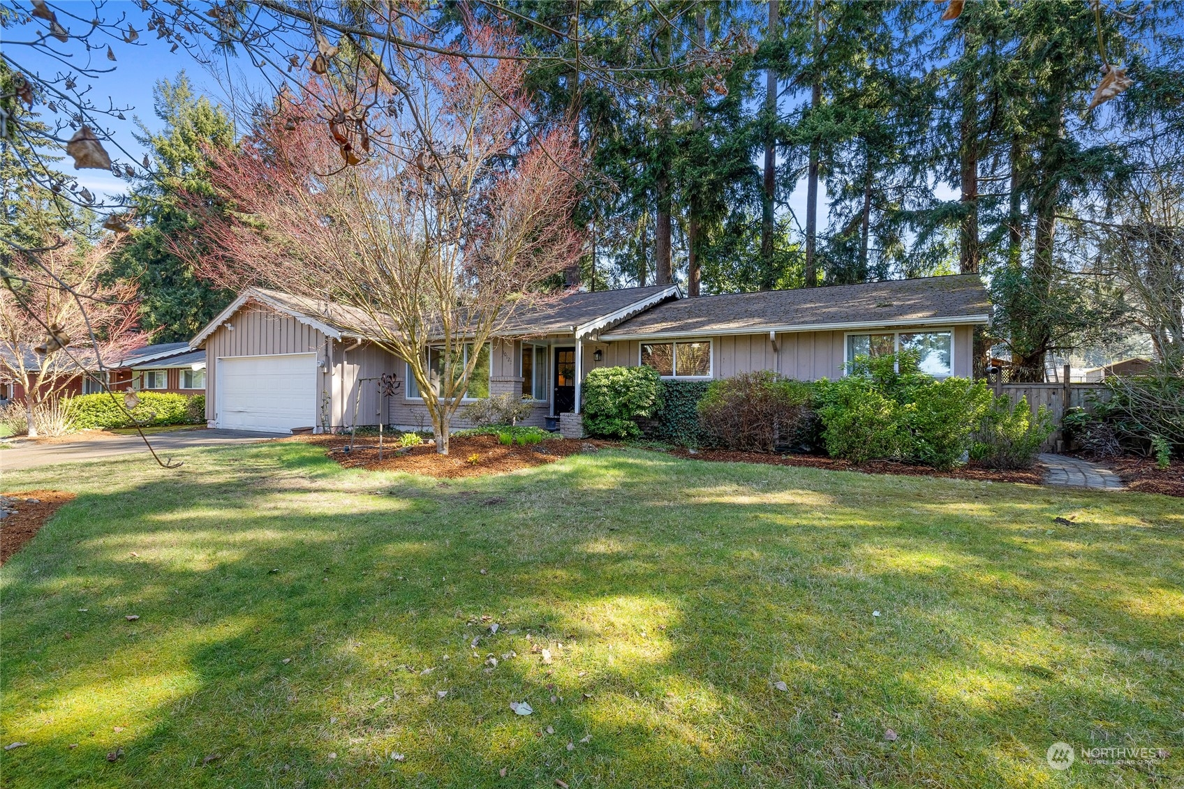 10123 Superior Street SW