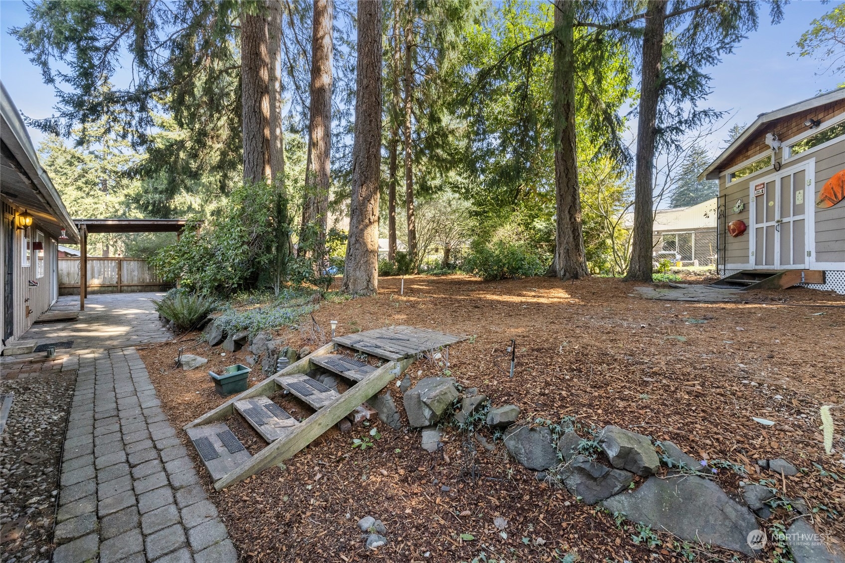 10123 Superior Street SW