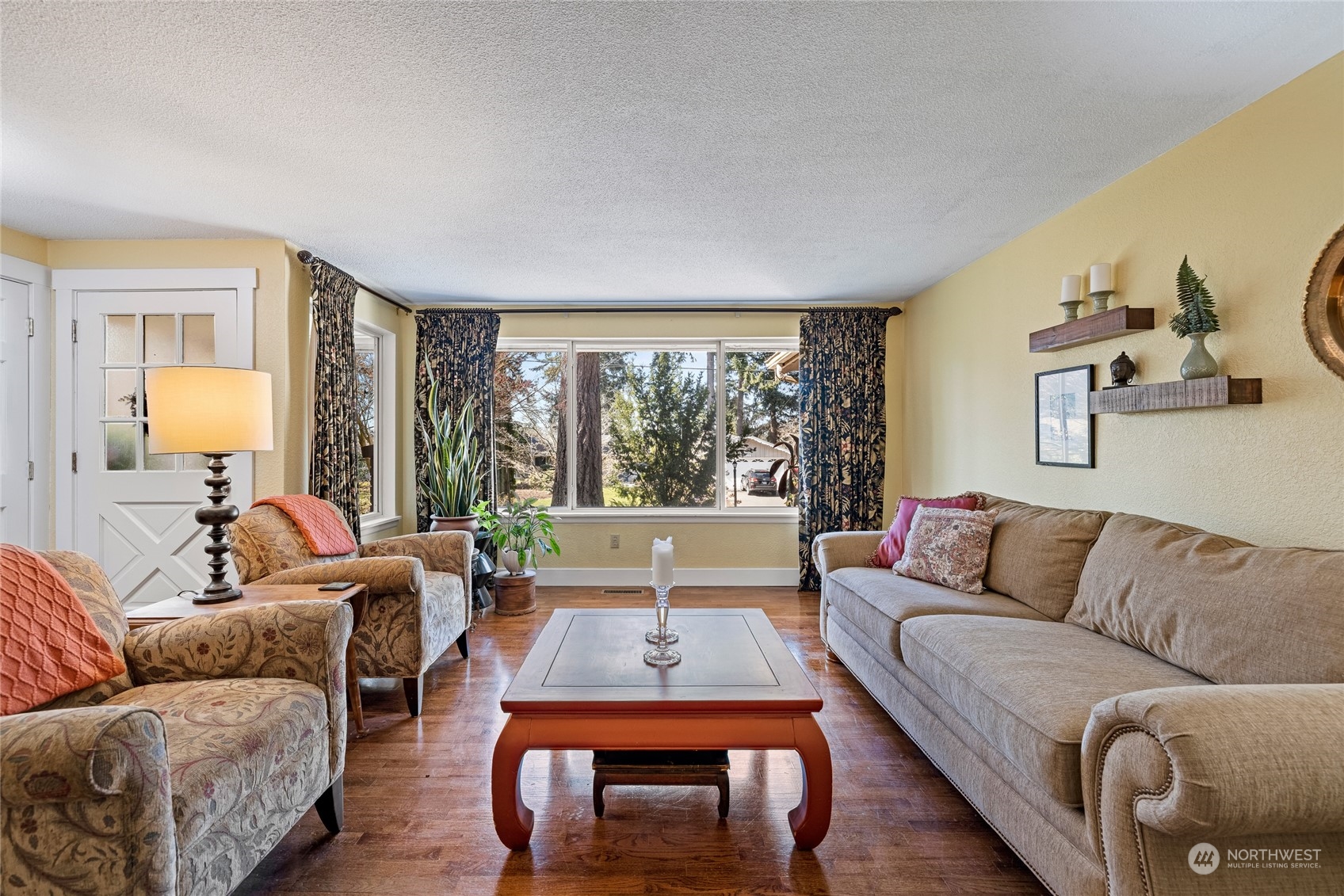 10123 Superior Street SW