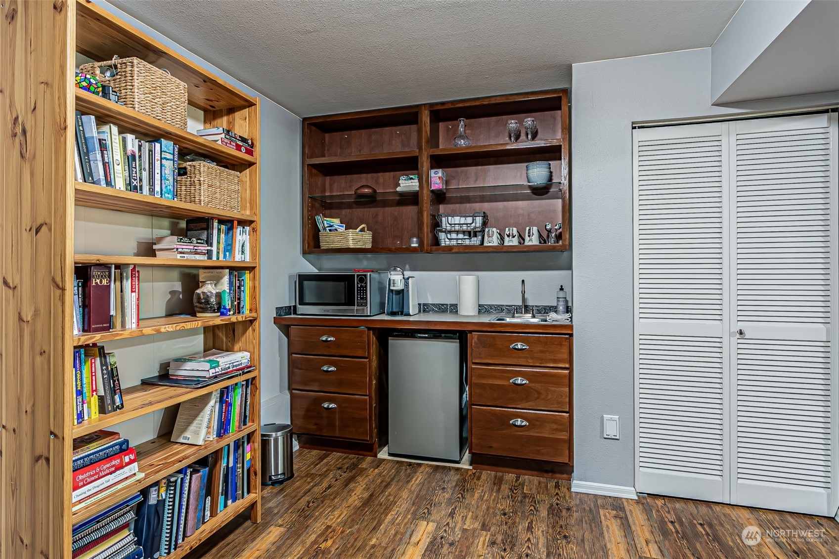 4630 Gunvor Court NE