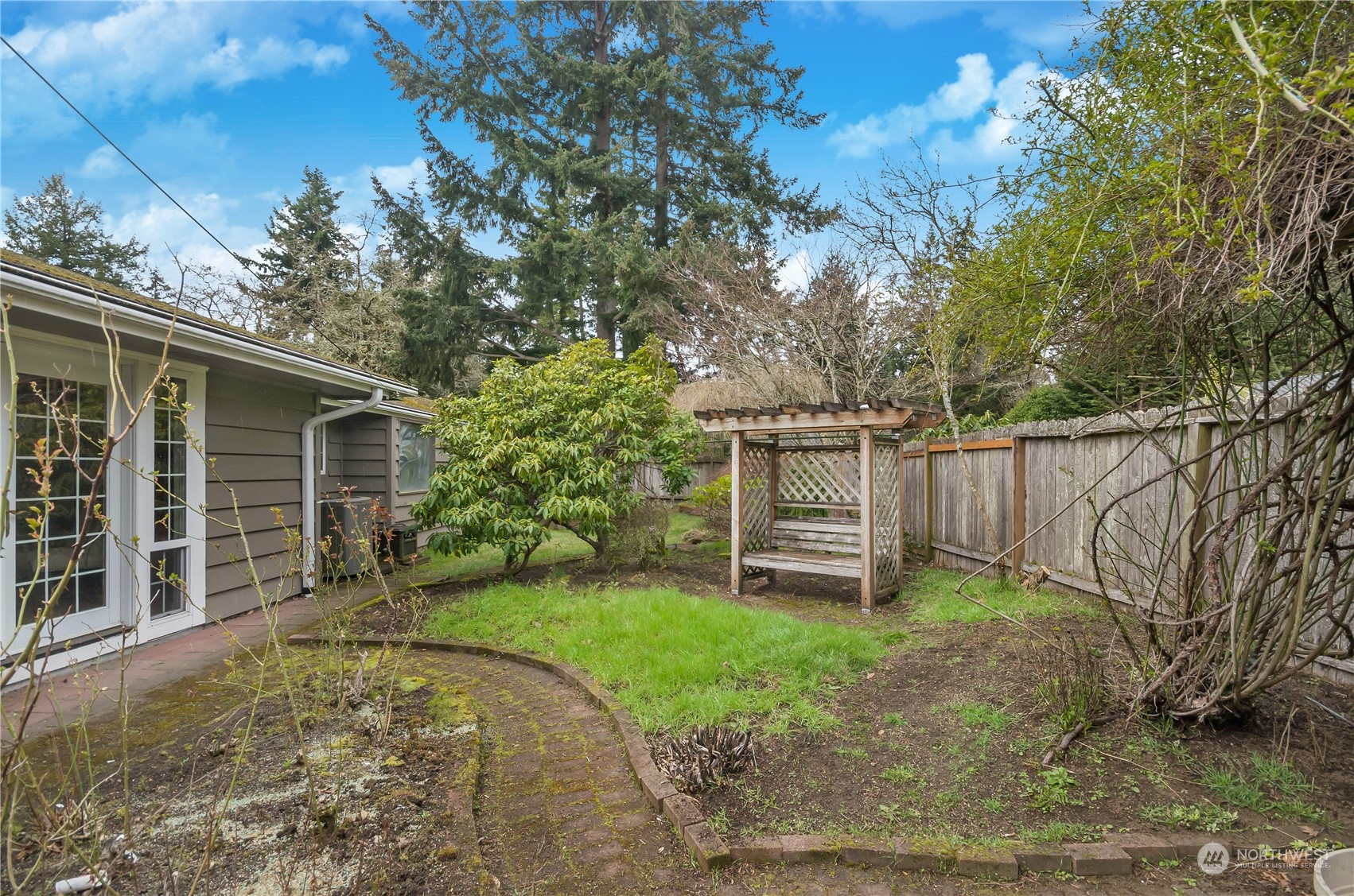 9615 Lake Steilacoom Drive SW