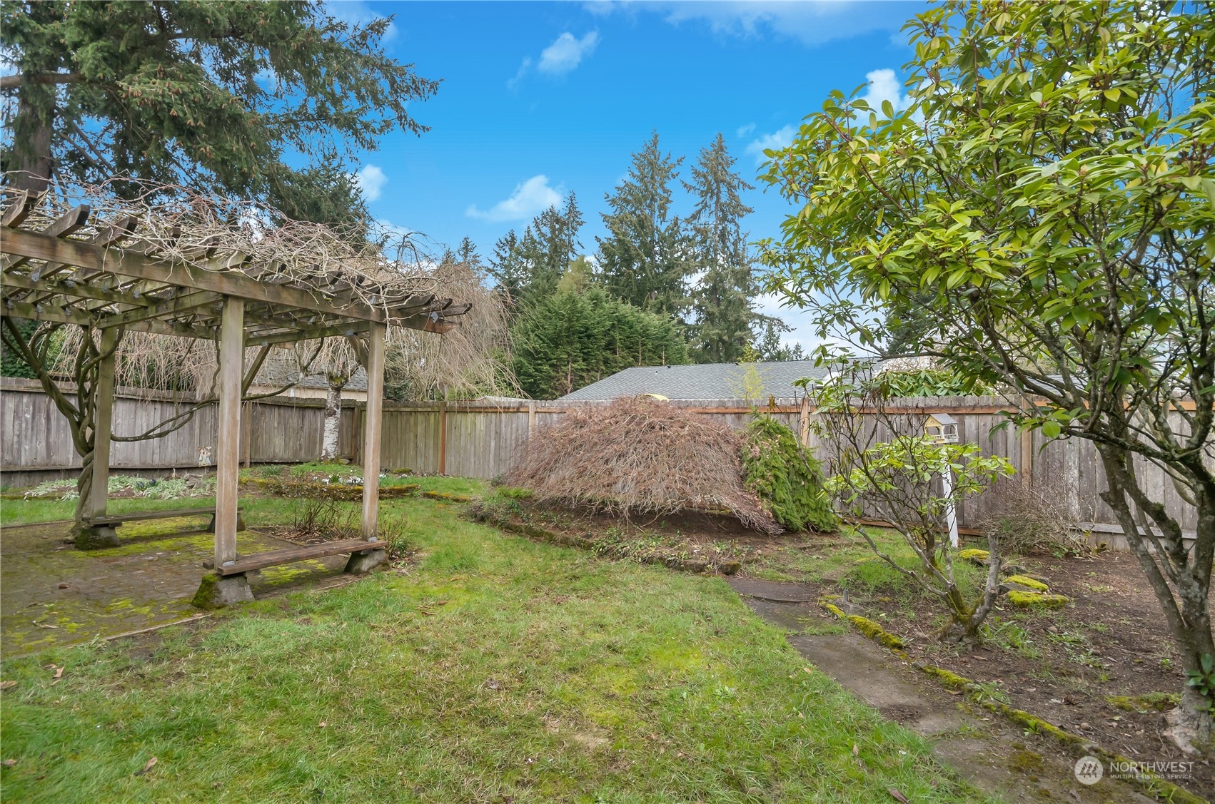 9615 Lake Steilacoom Drive SW