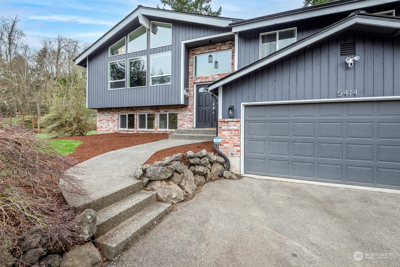 5414 100th Avenue NW