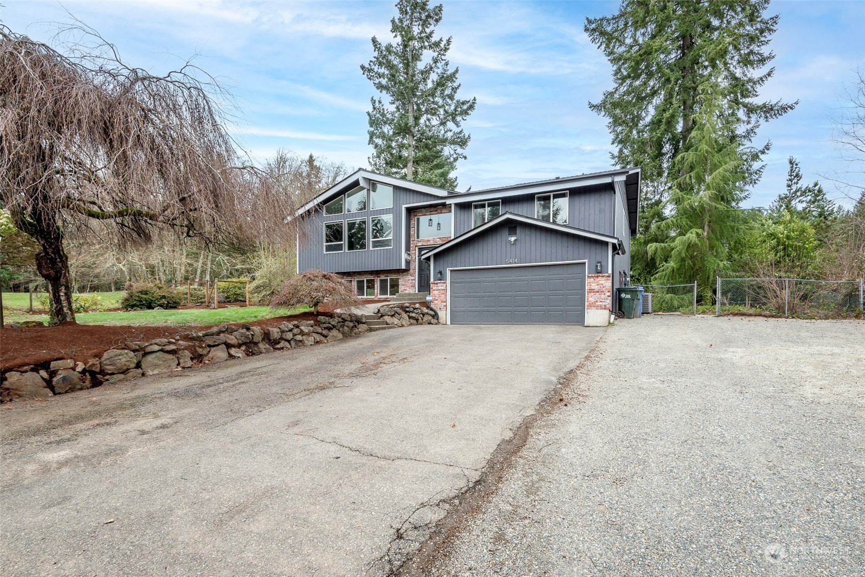 5414 100th Avenue NW