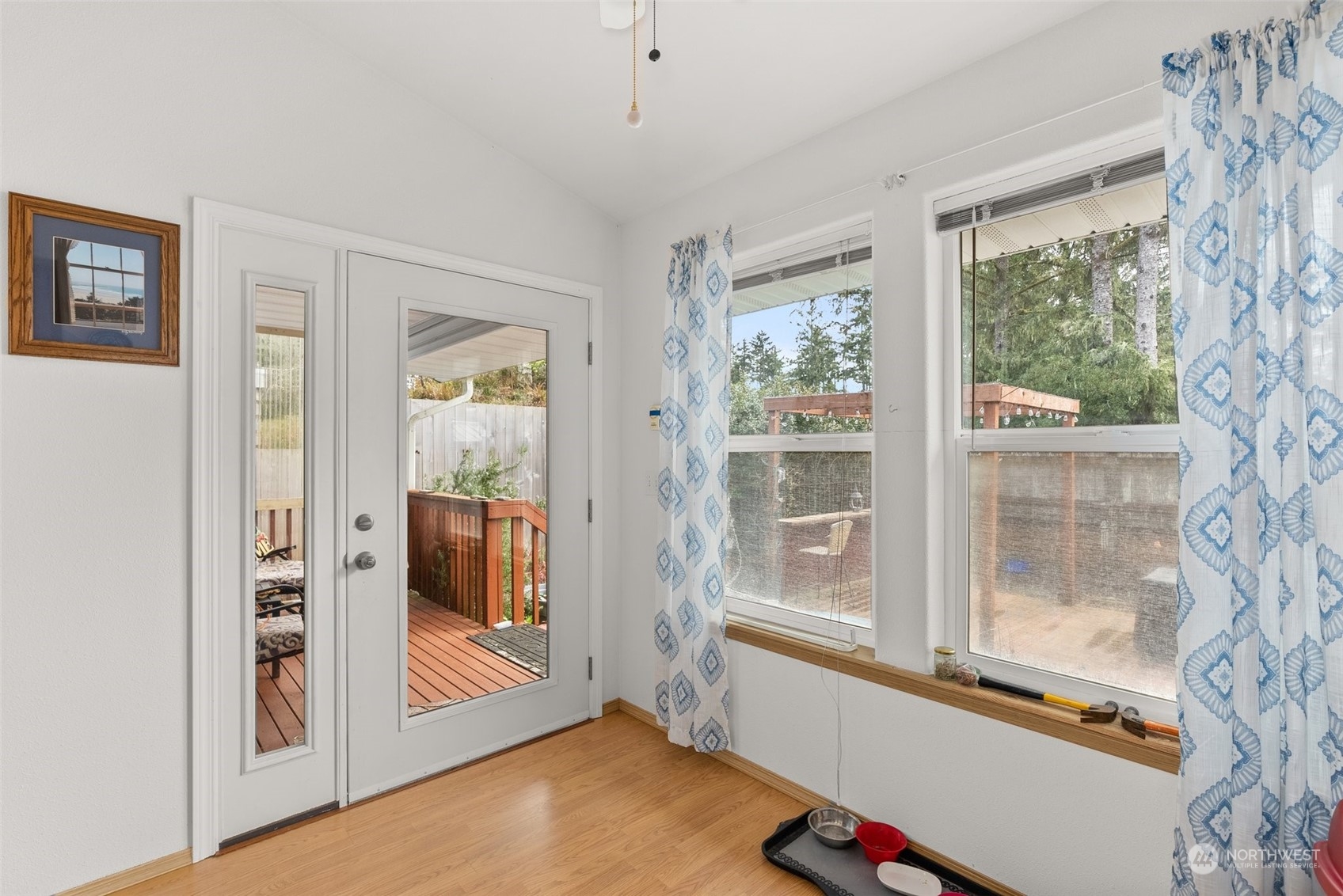 895 Catala Avenue SE