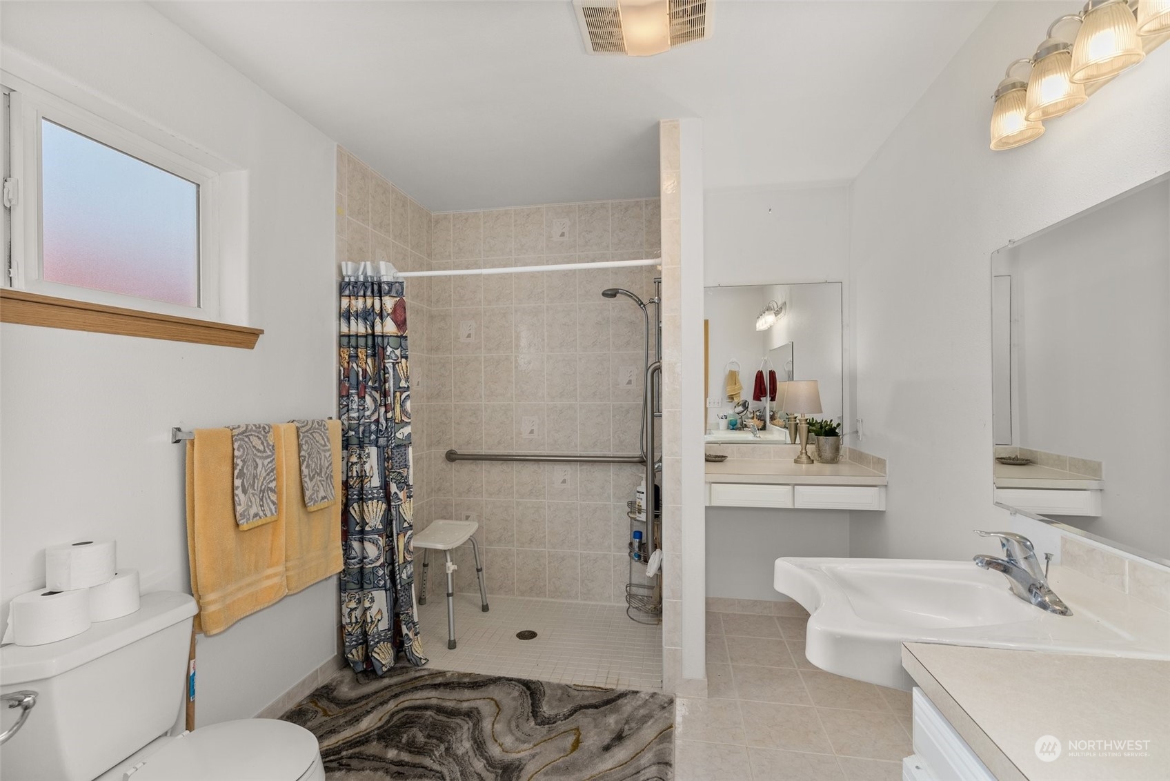 895 Catala Avenue SE