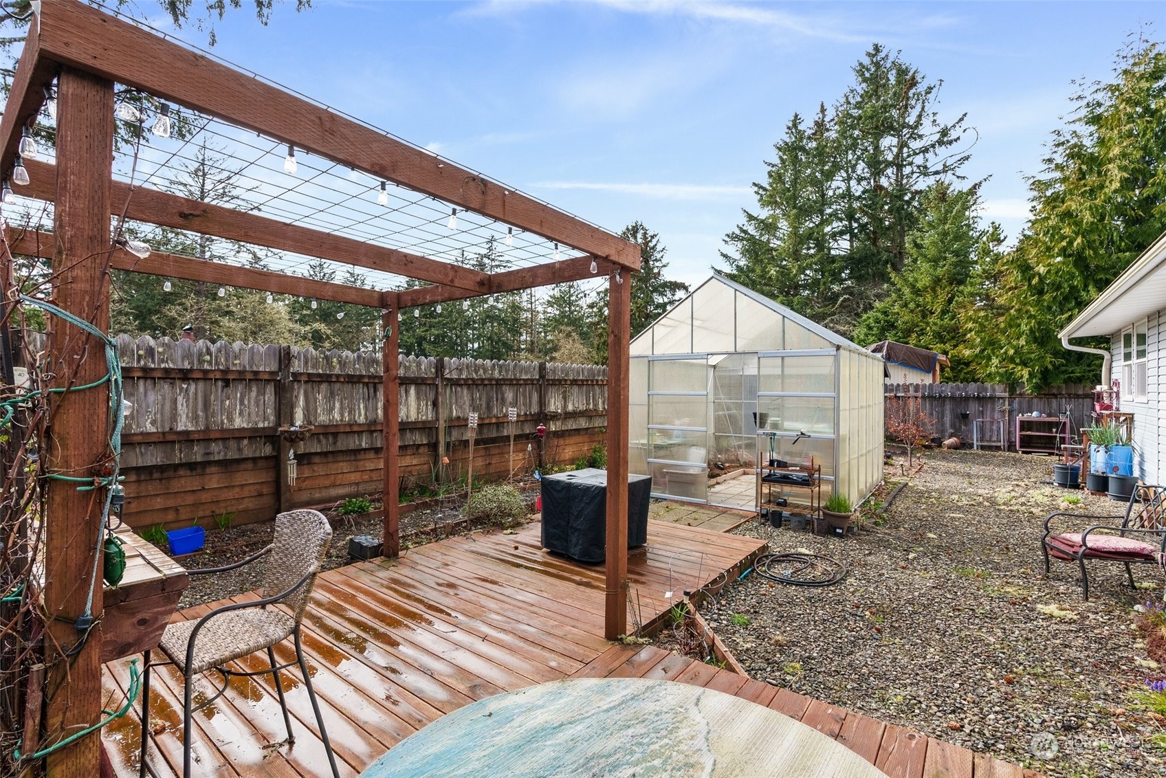 895 Catala Avenue SE