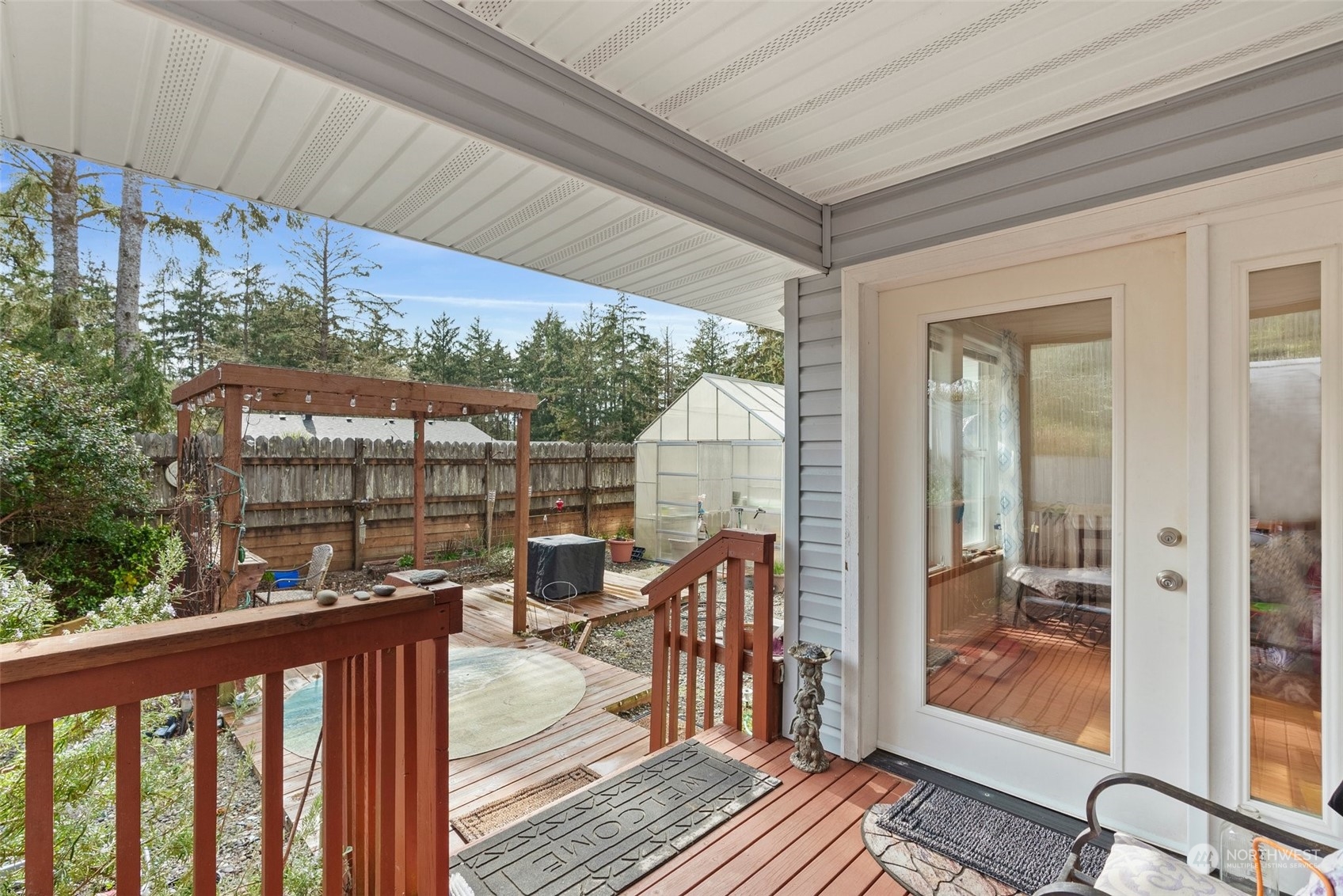 895 Catala Avenue SE