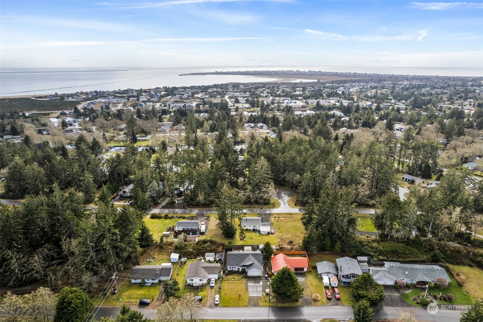 895 Catala Avenue SE