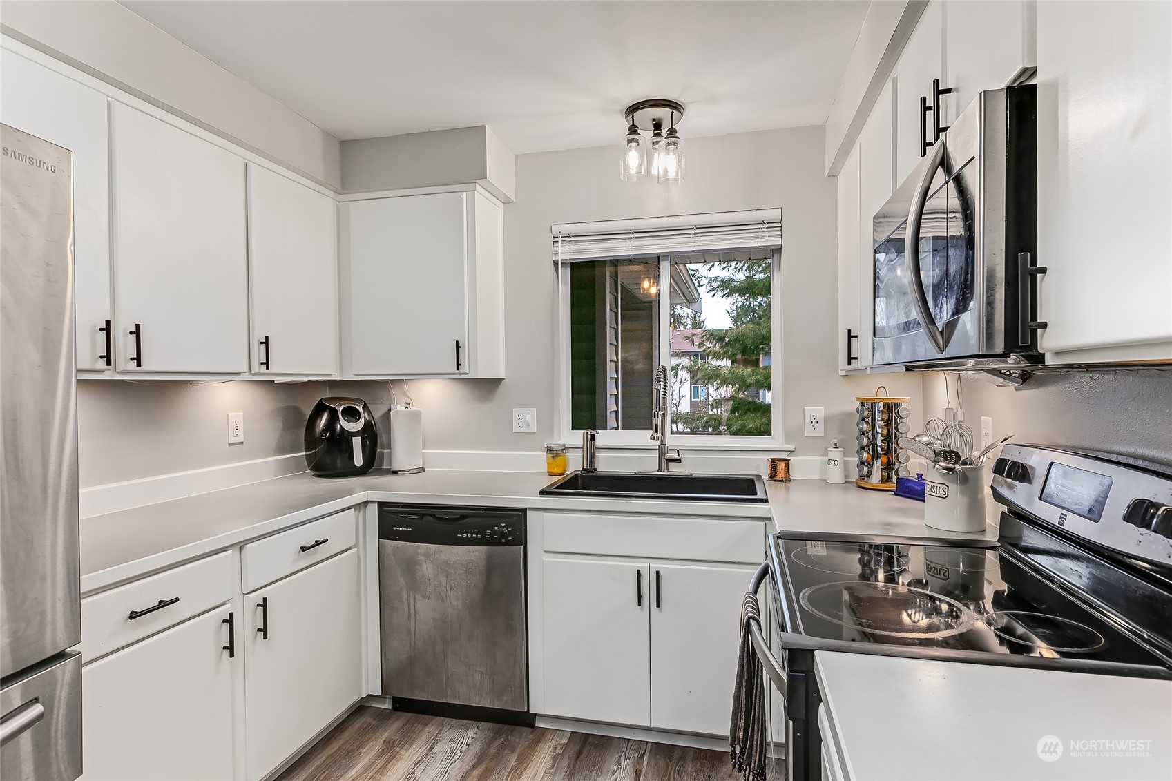 1129 W Casino Road #4