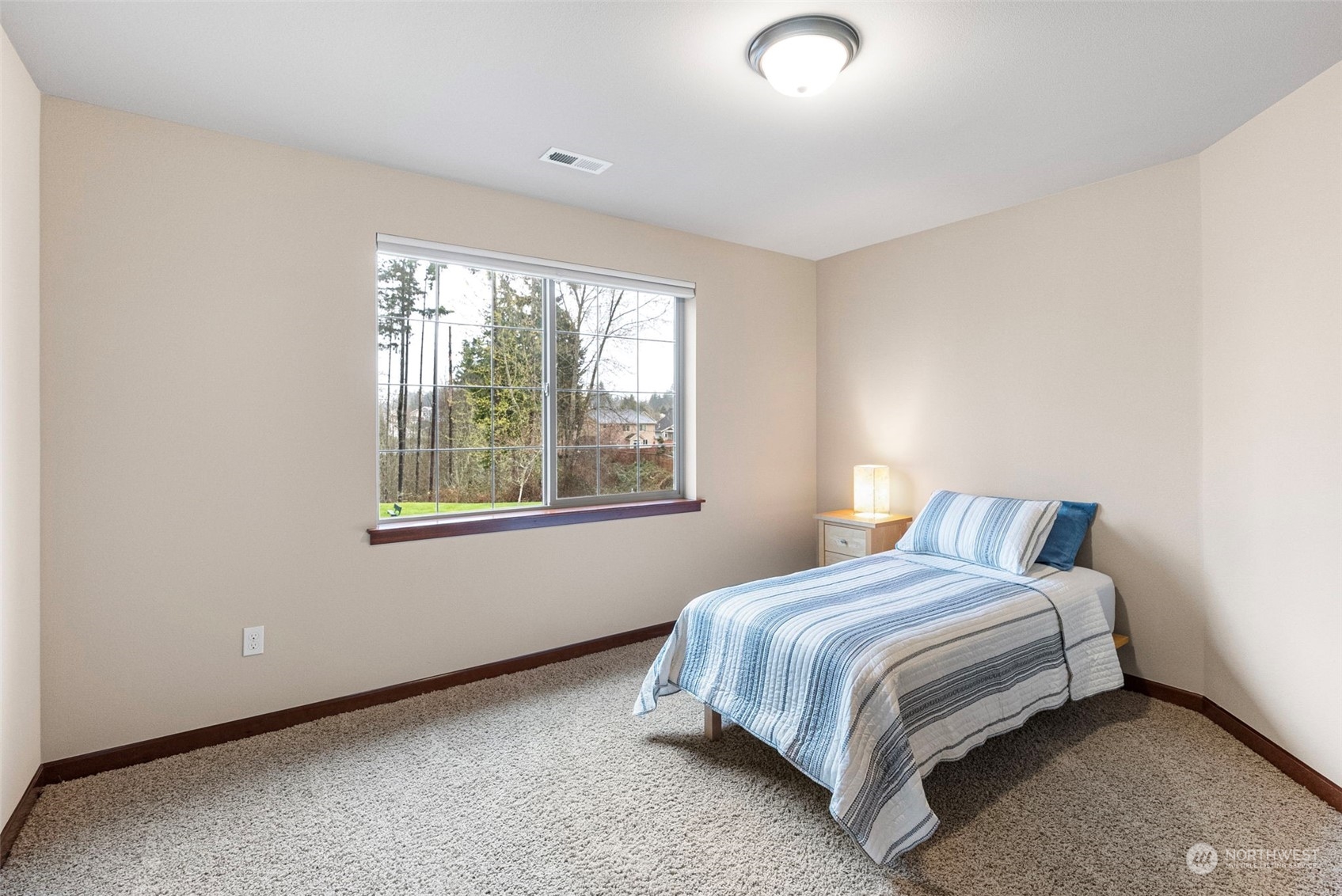 16911 138th Avenue E