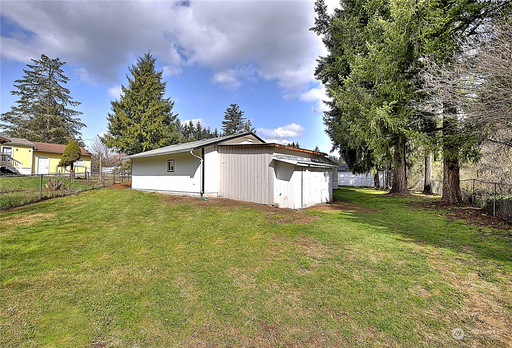 13113 213th Avenue Ct E