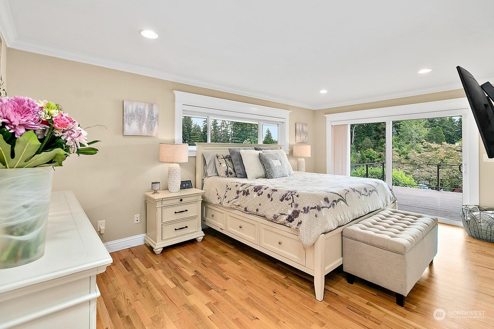 10807 Evergreen Terrace SW