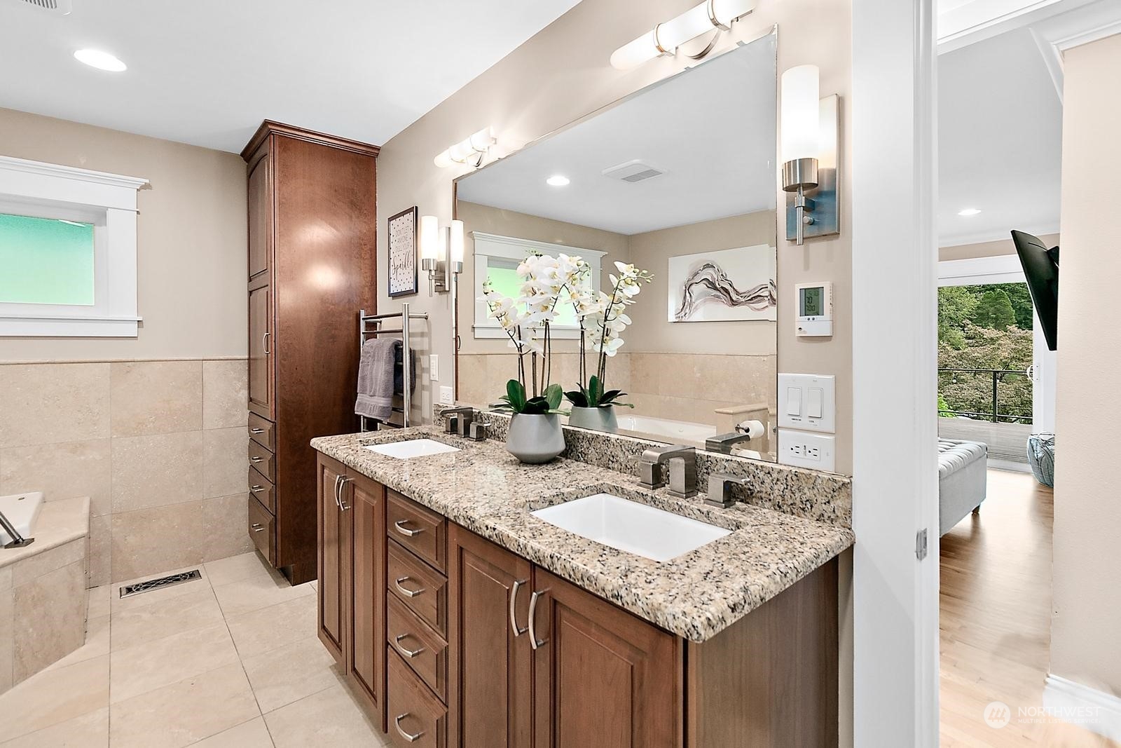 10807 Evergreen Terrace SW