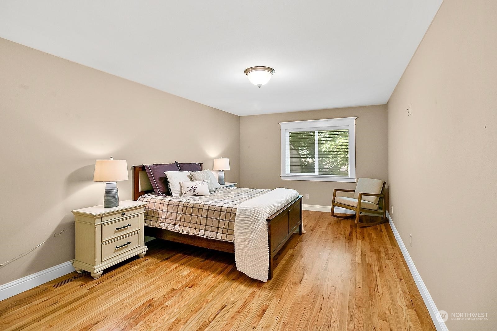 10807 Evergreen Terrace SW