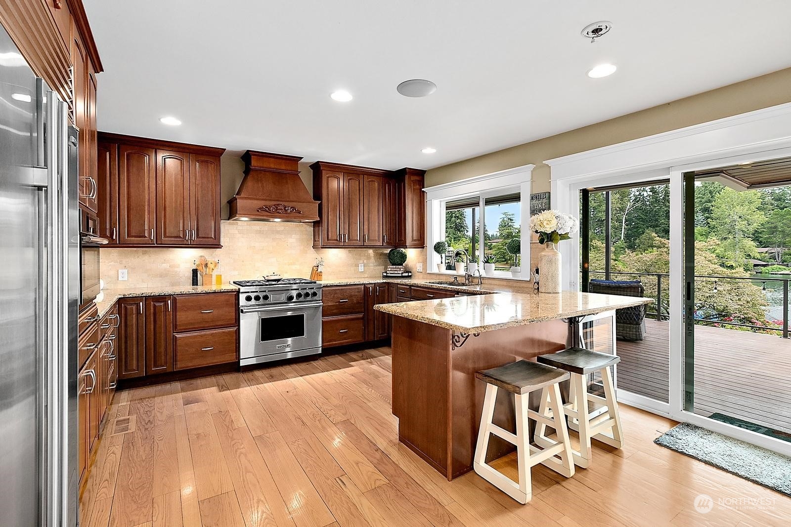 10807 Evergreen Terrace SW