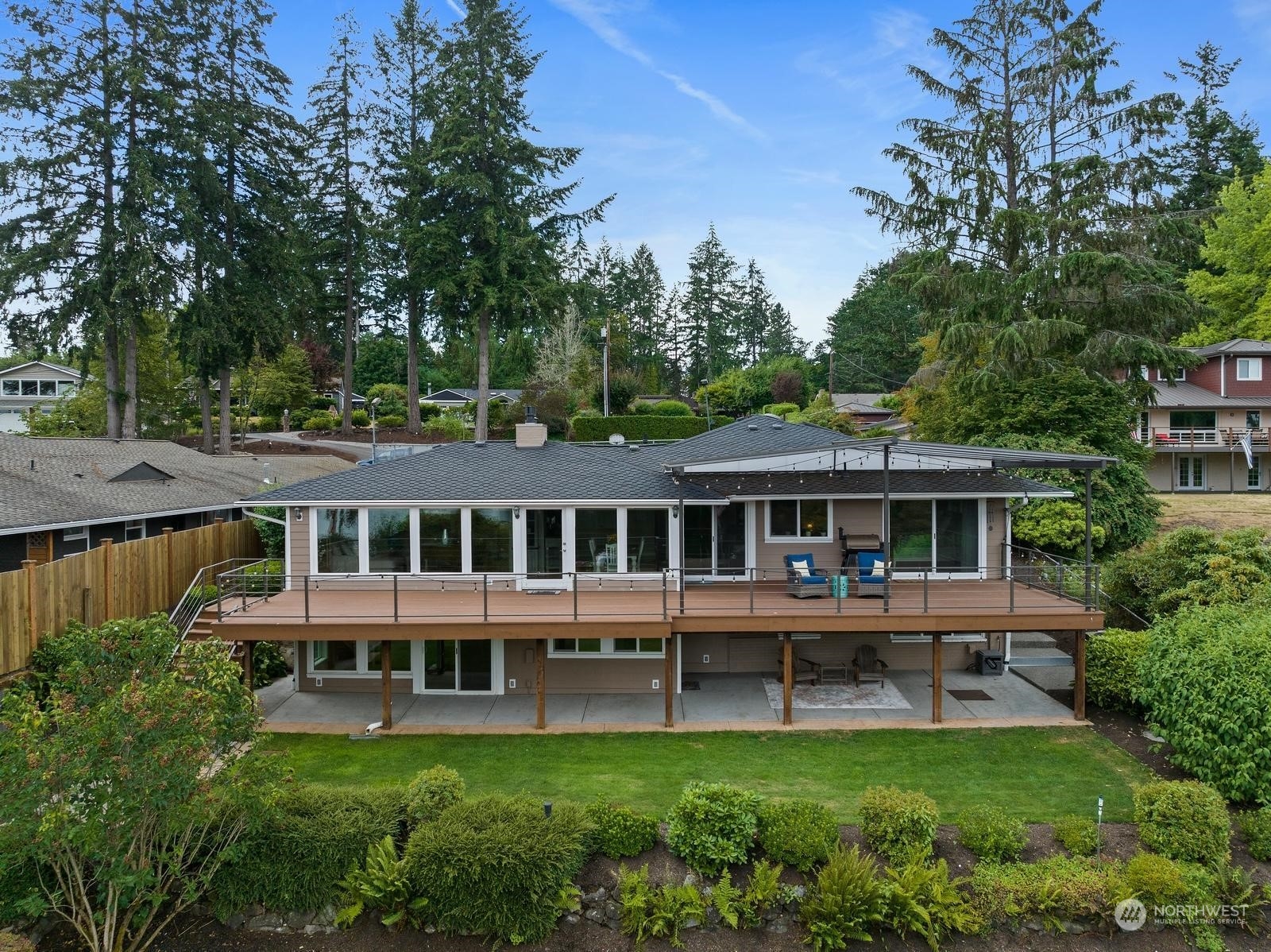 10807 Evergreen Terrace SW